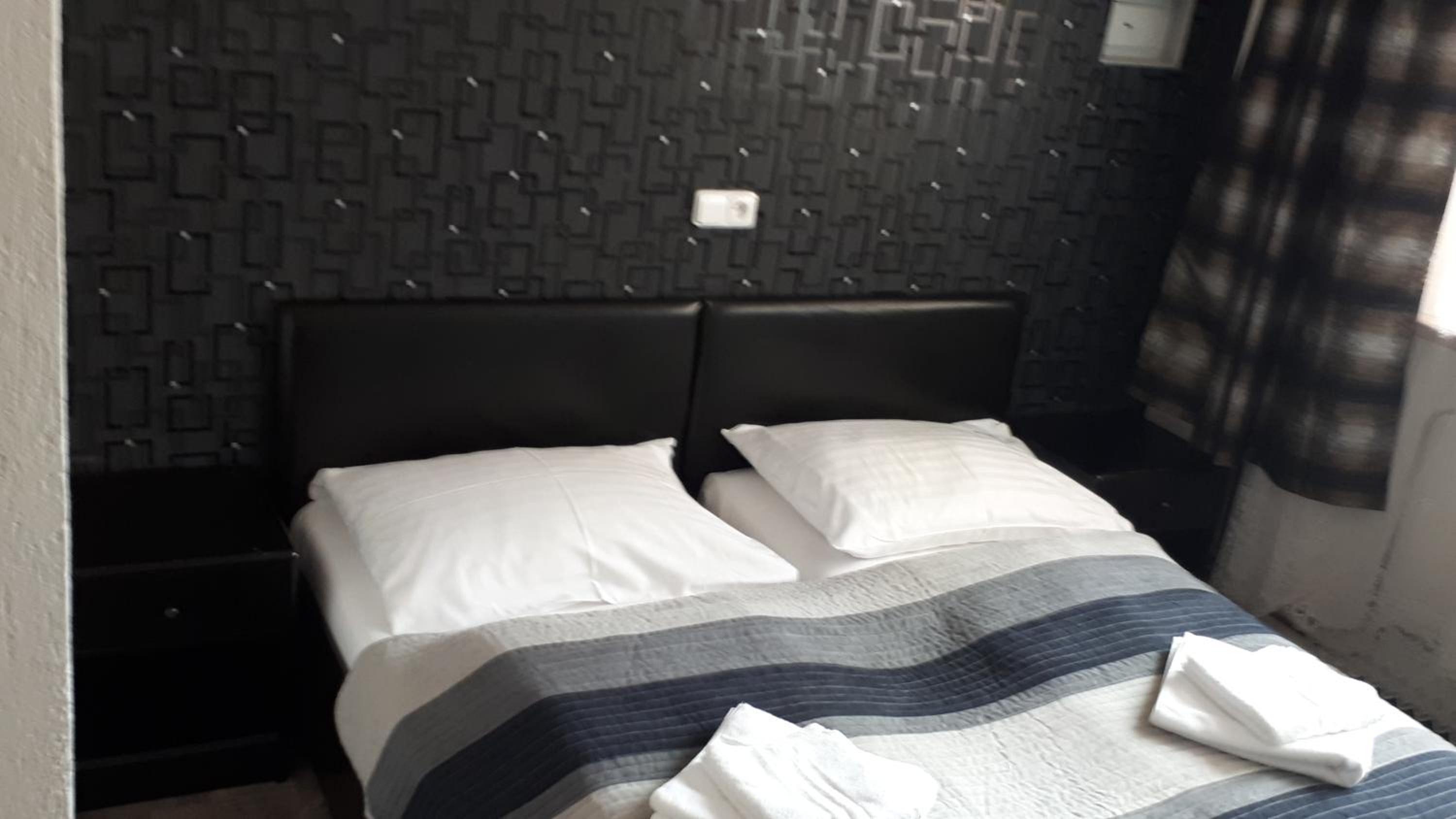 Triple Room - Photo 1