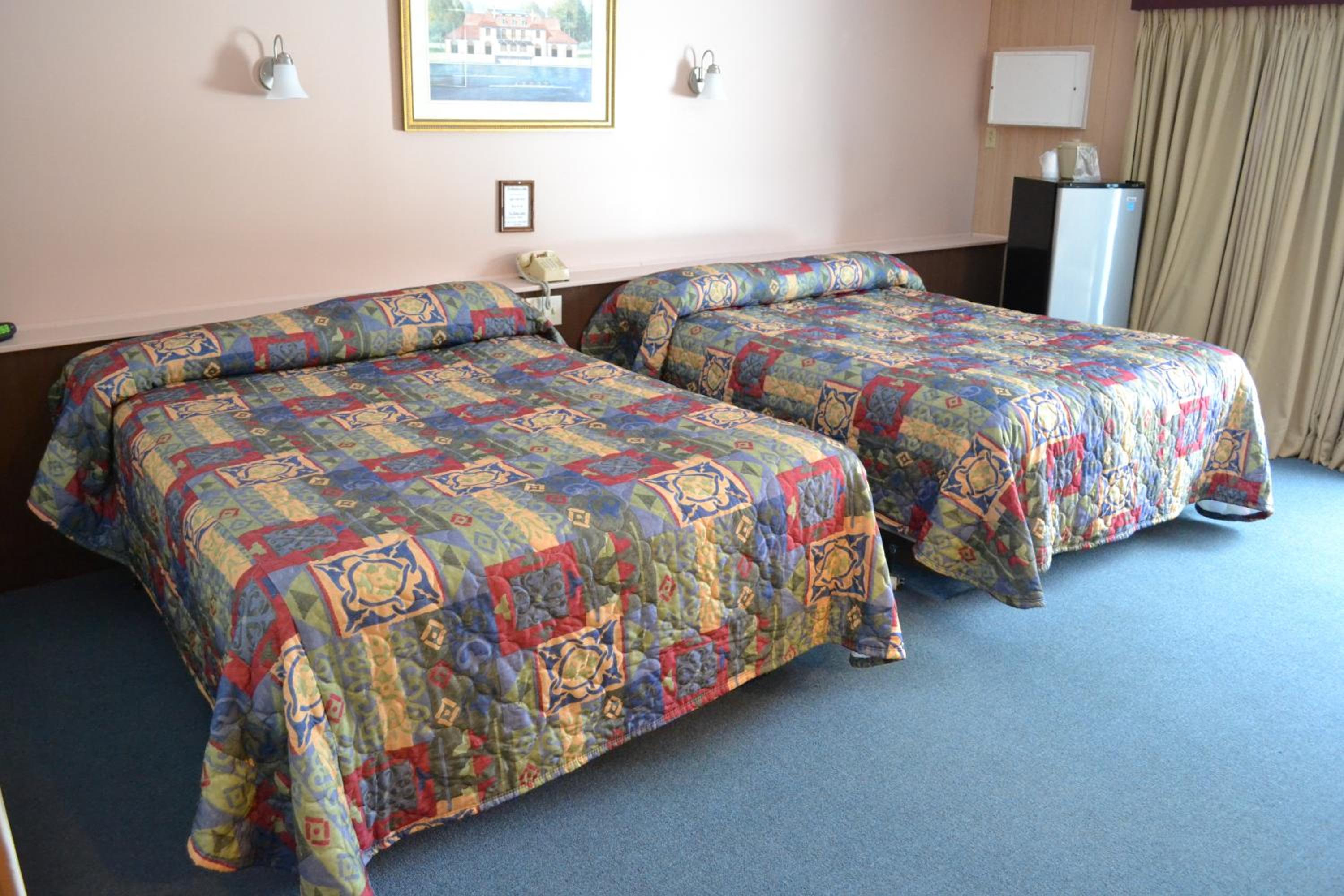 Deluxe Room with Two Queen Beds - Non-Smoking (Not Pet Friendly) - Photo 1