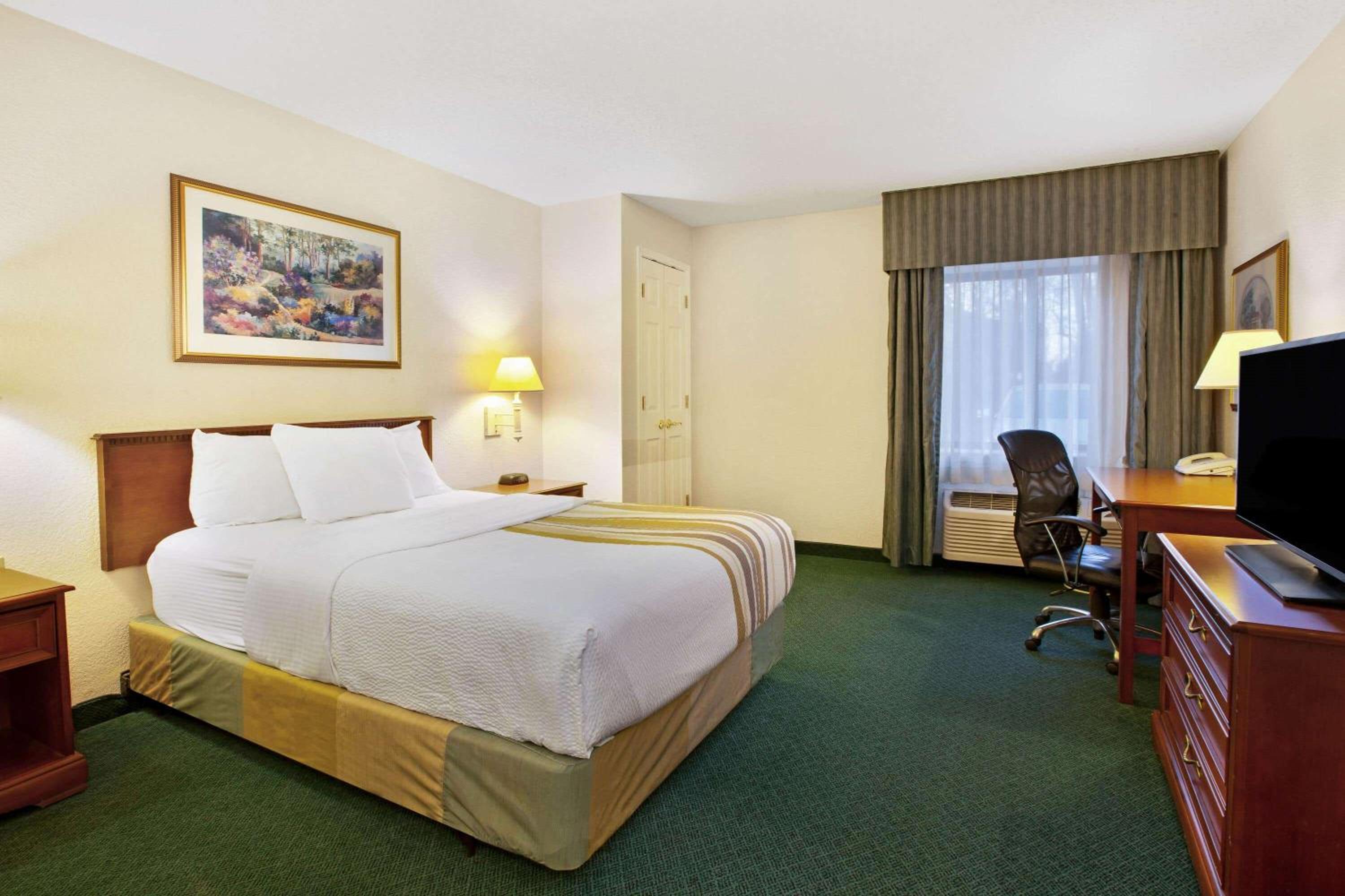 Double Room - Disability Access photo 2