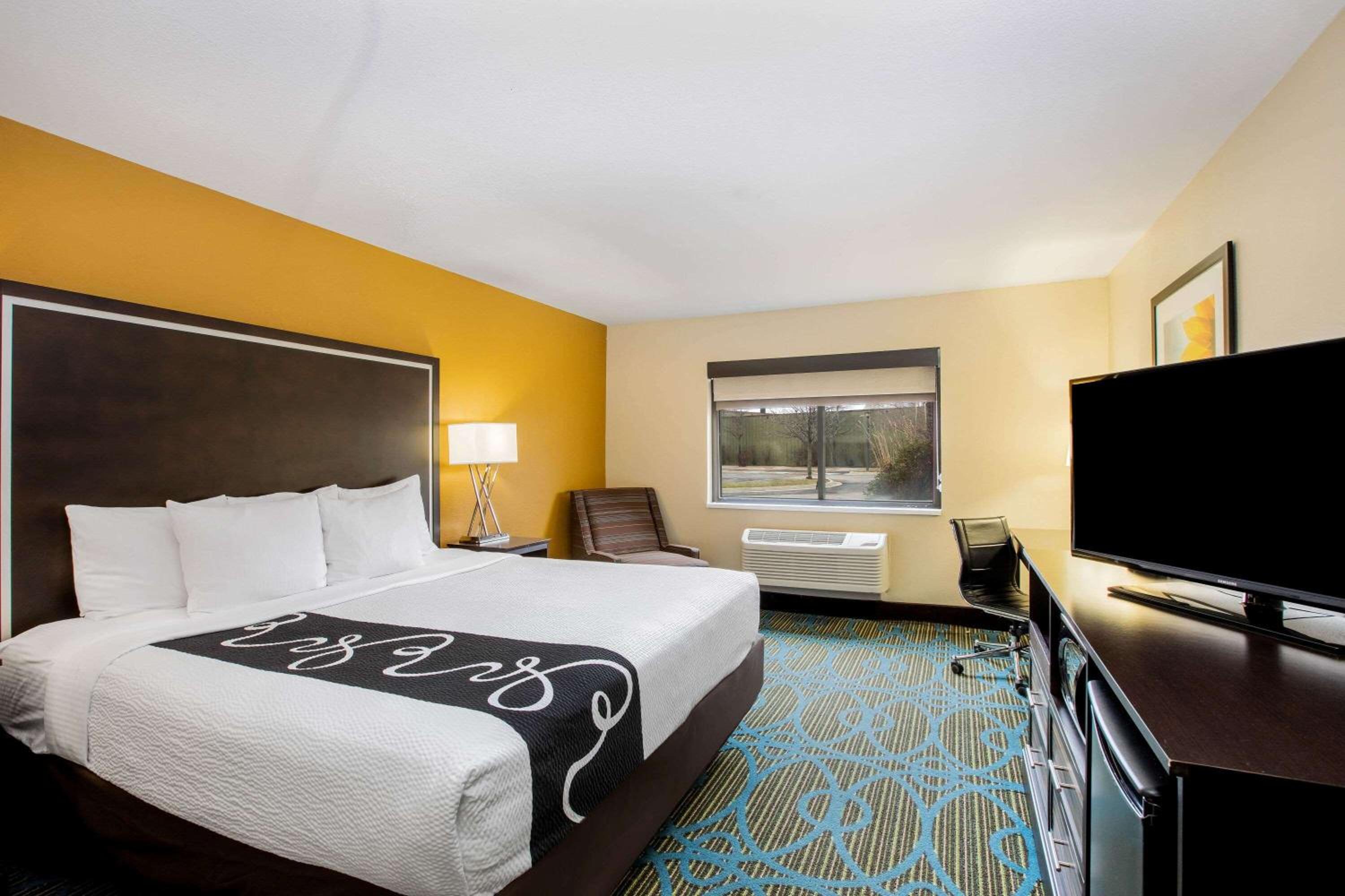 King Room - Mobility Access/Non-Smoking - Photo 2