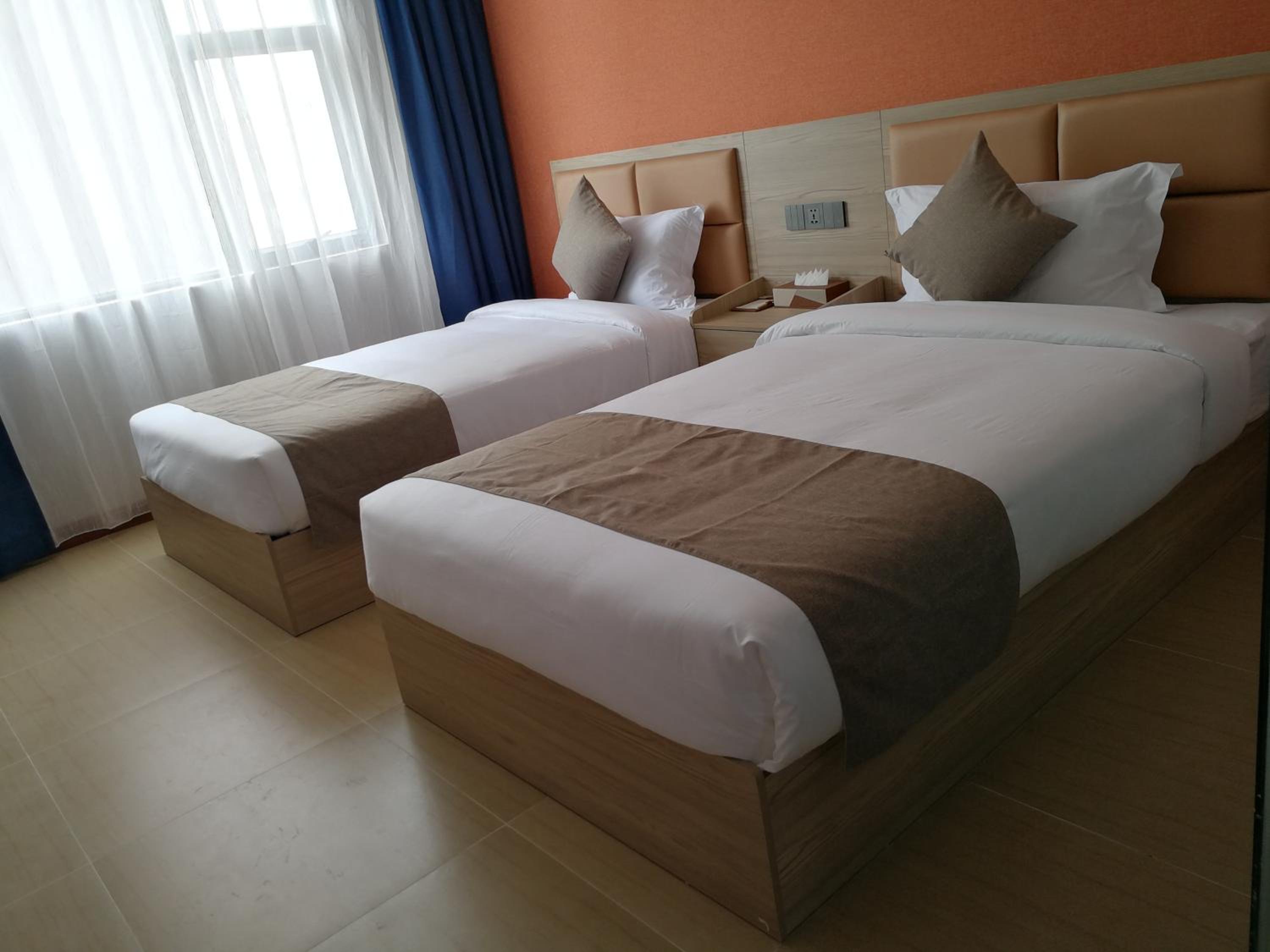 Superior Twin Room - Photo 2