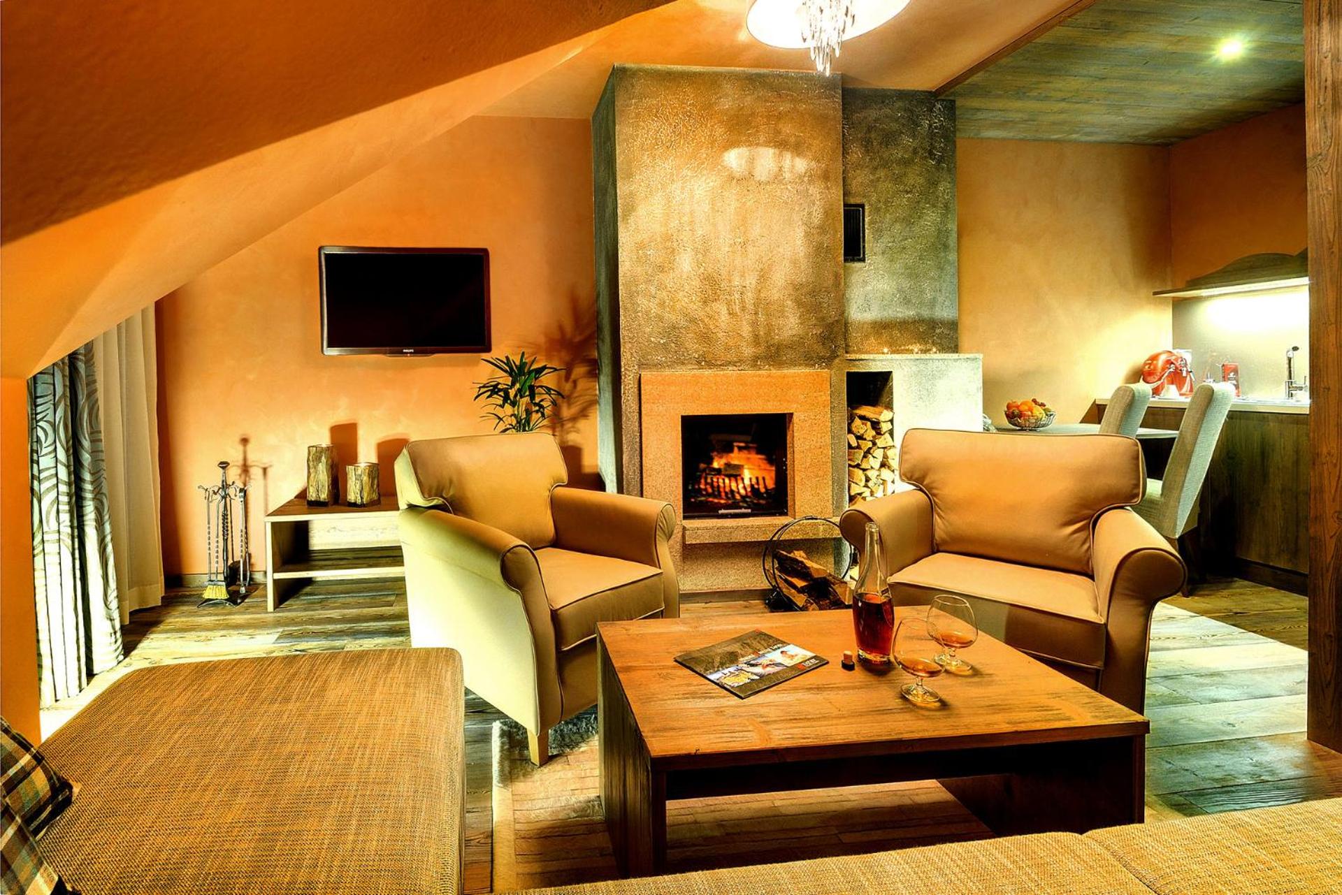 Modern Suite - Photo 6