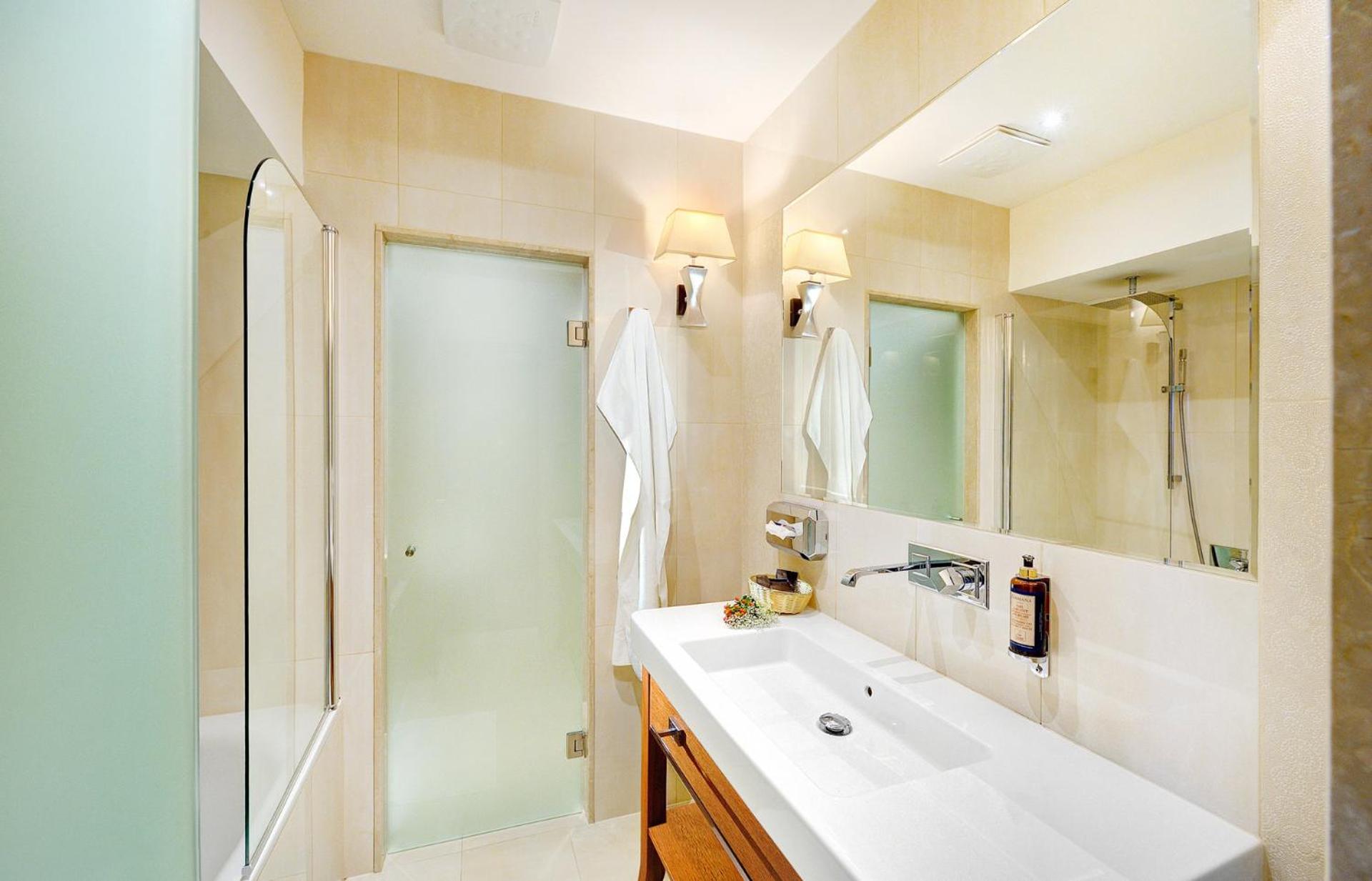 Modern Suite - Photo 2