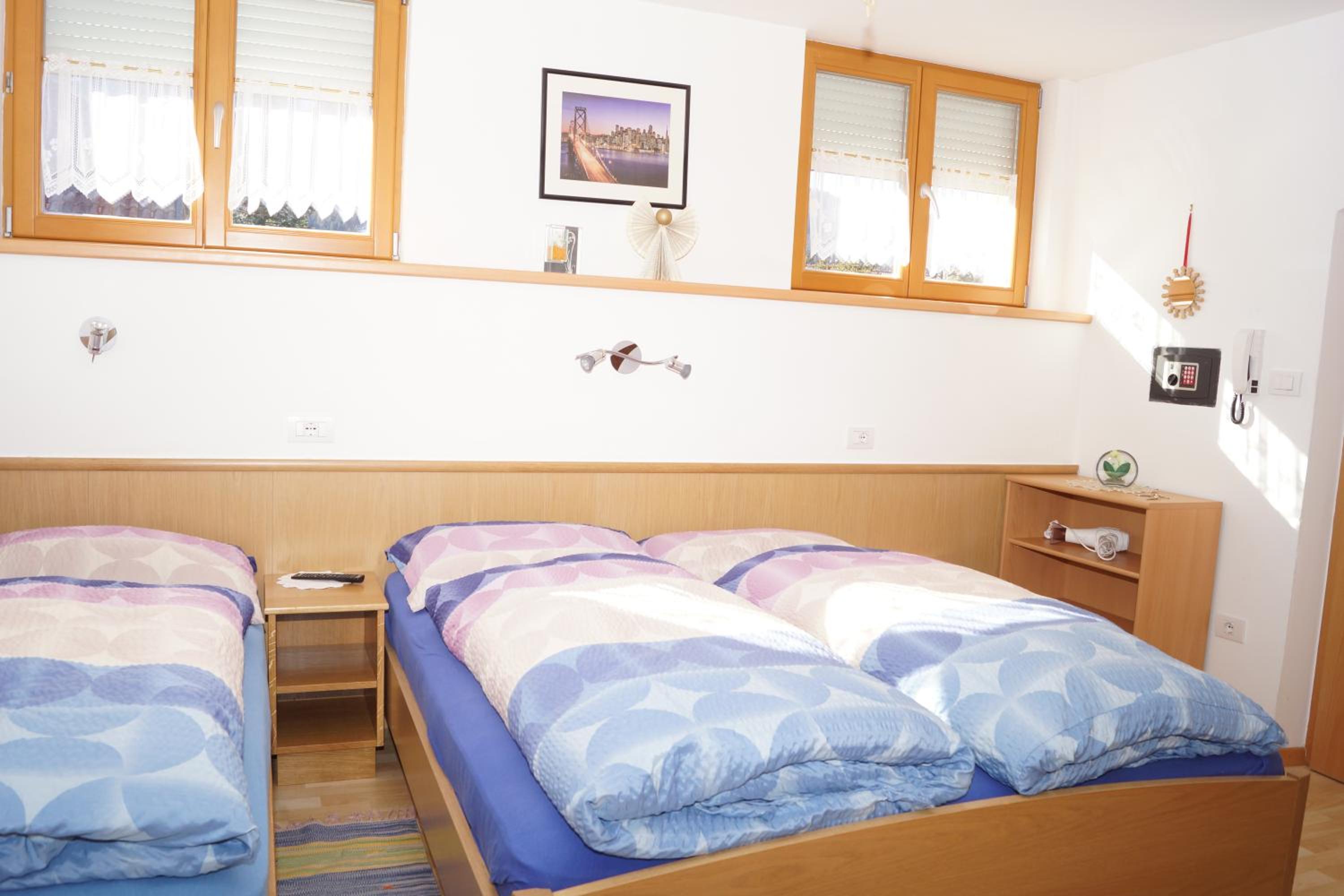 One-Bedroom Apartment With Balcony (3 Adults)