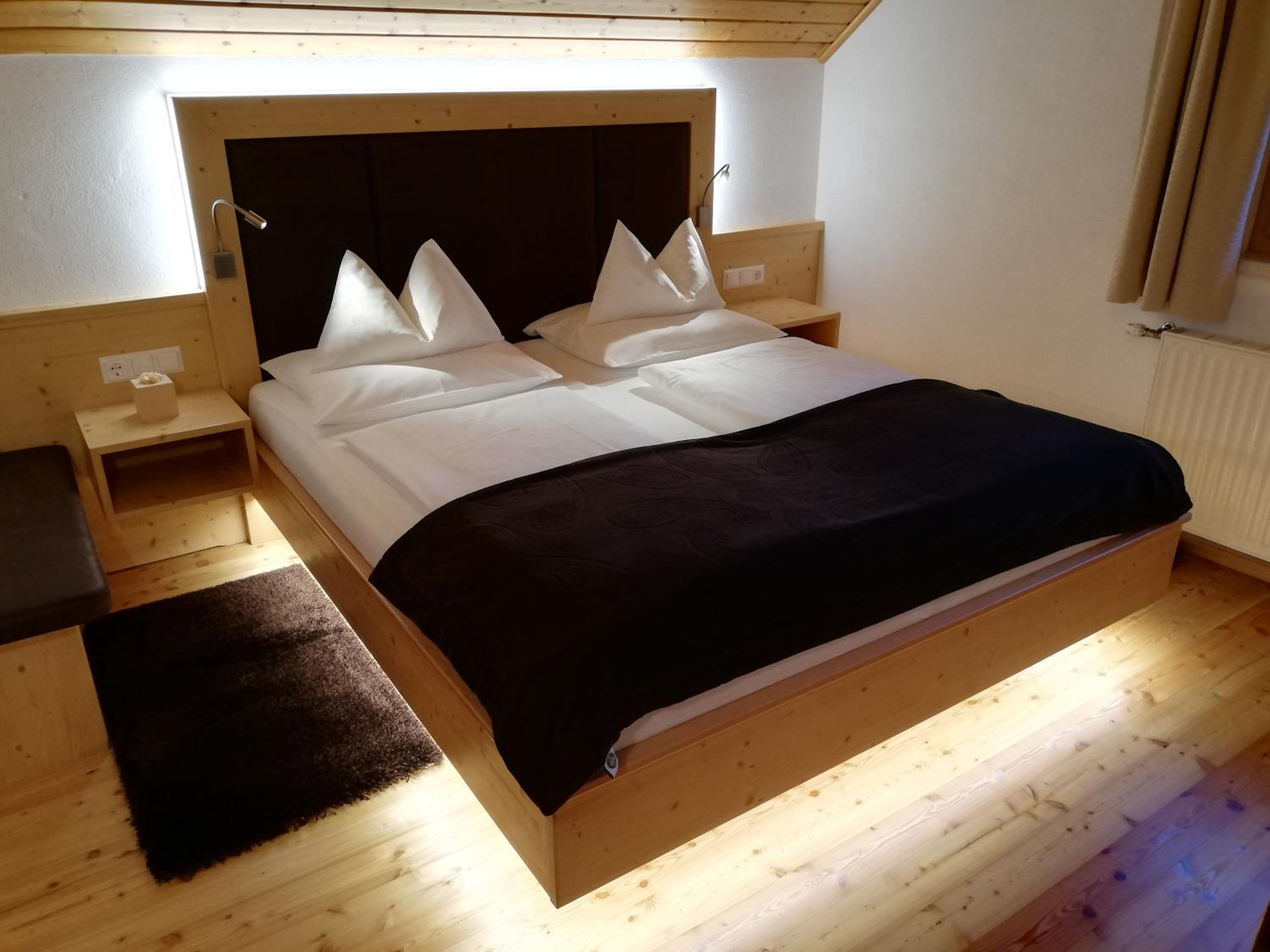 Two-Bedroom Apartment with Balcony photo 1