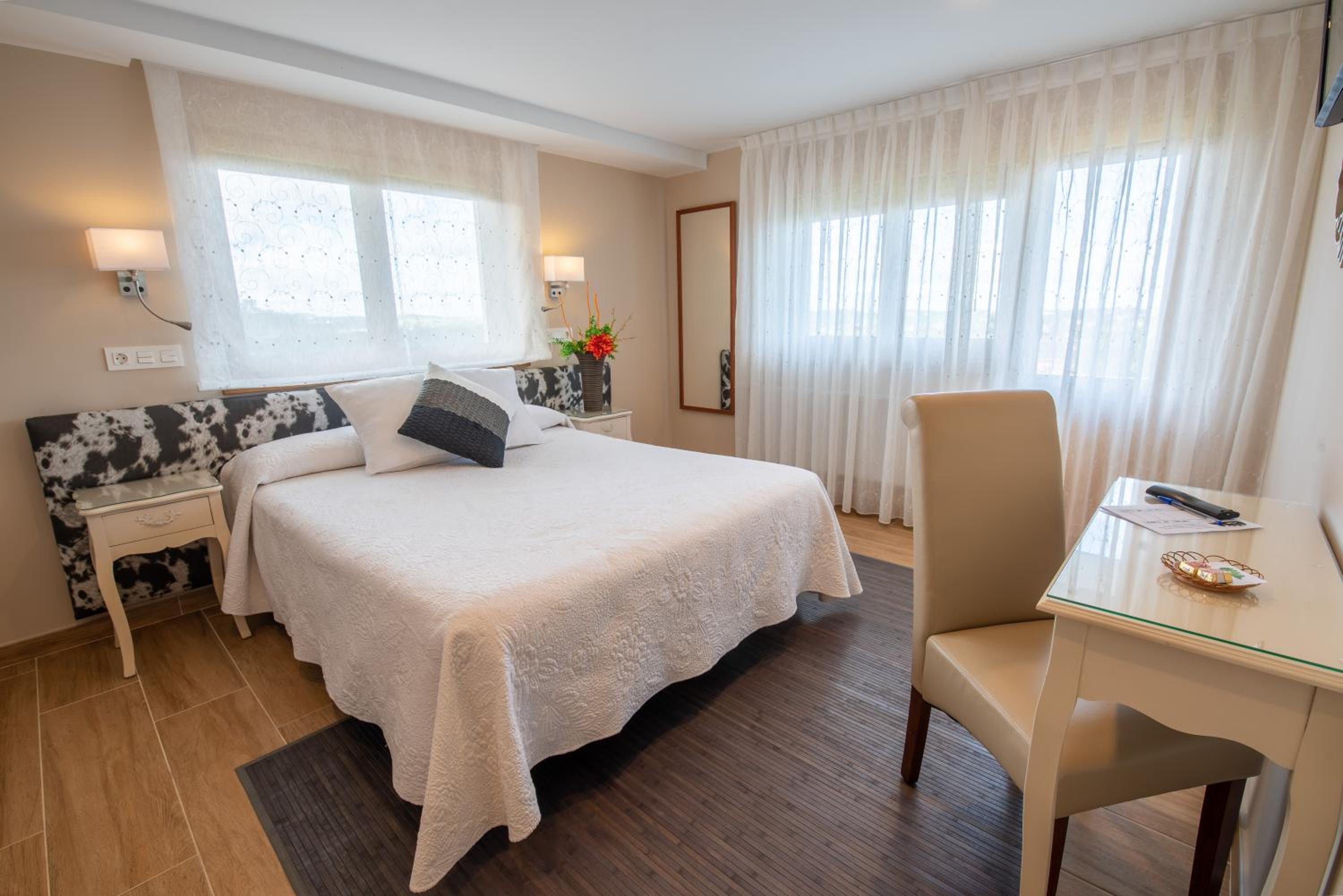 Double Room with Terrace - Photo 8