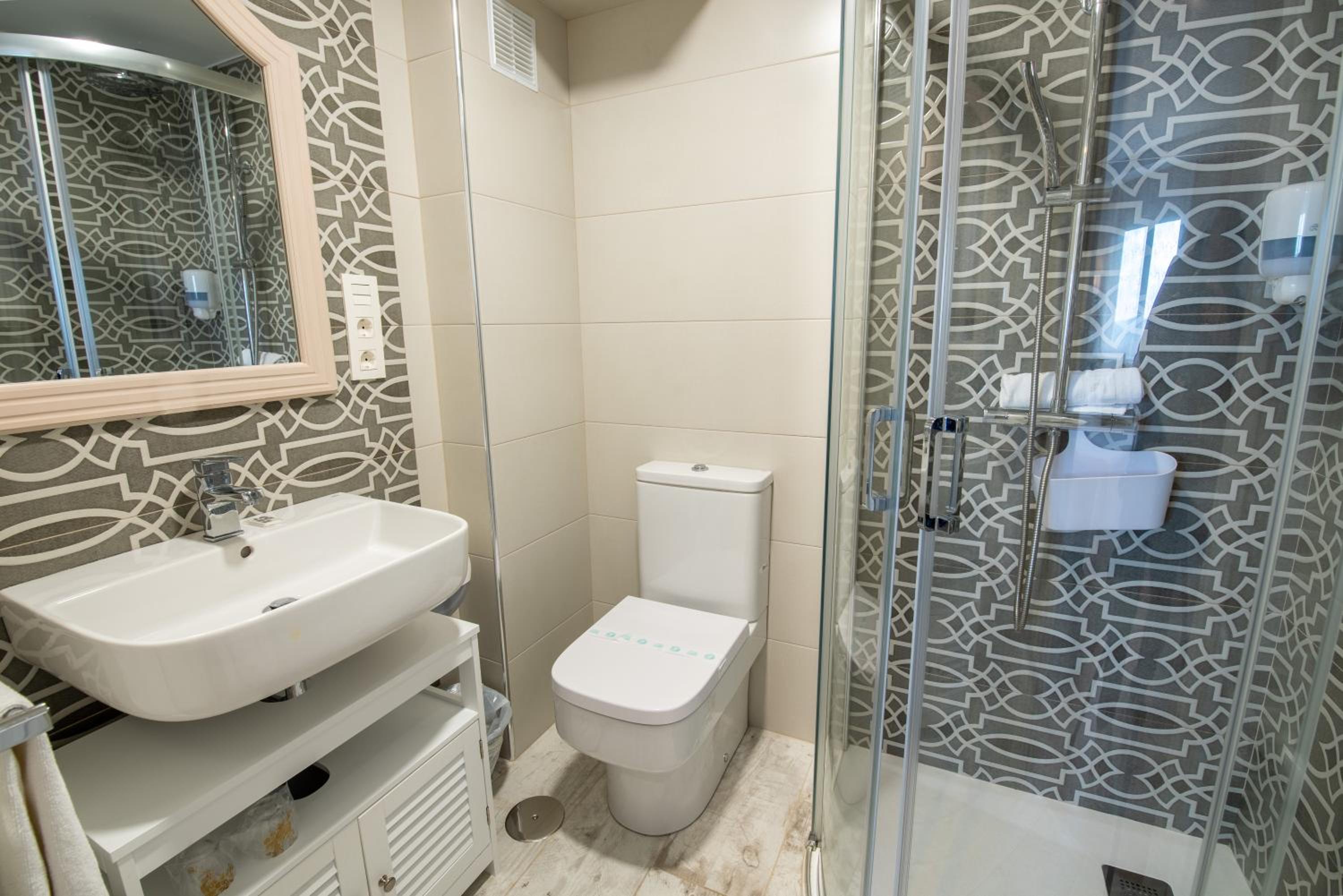 Double Room with Terrace - Photo 6