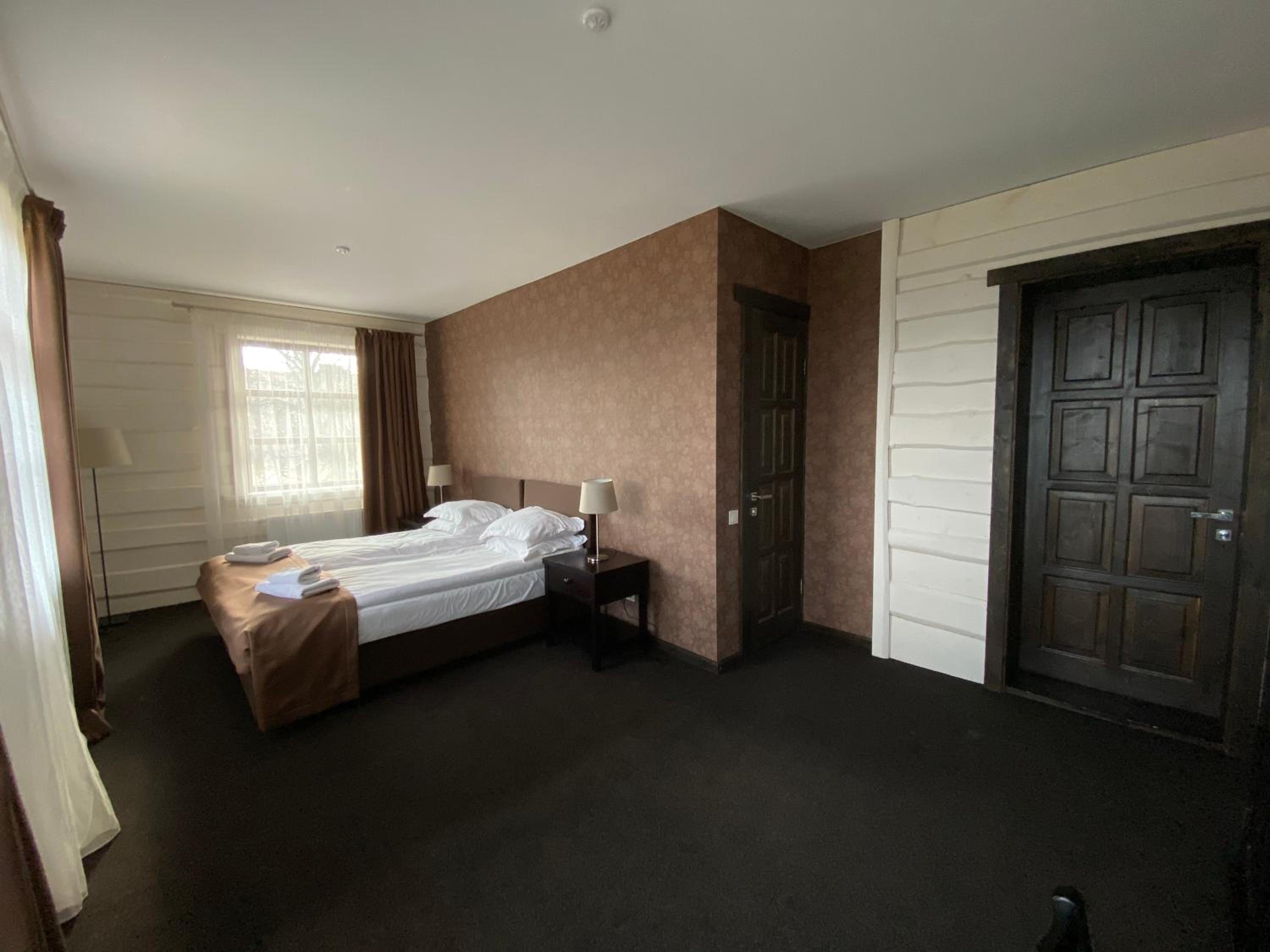 King Room with Mountain View photo 2