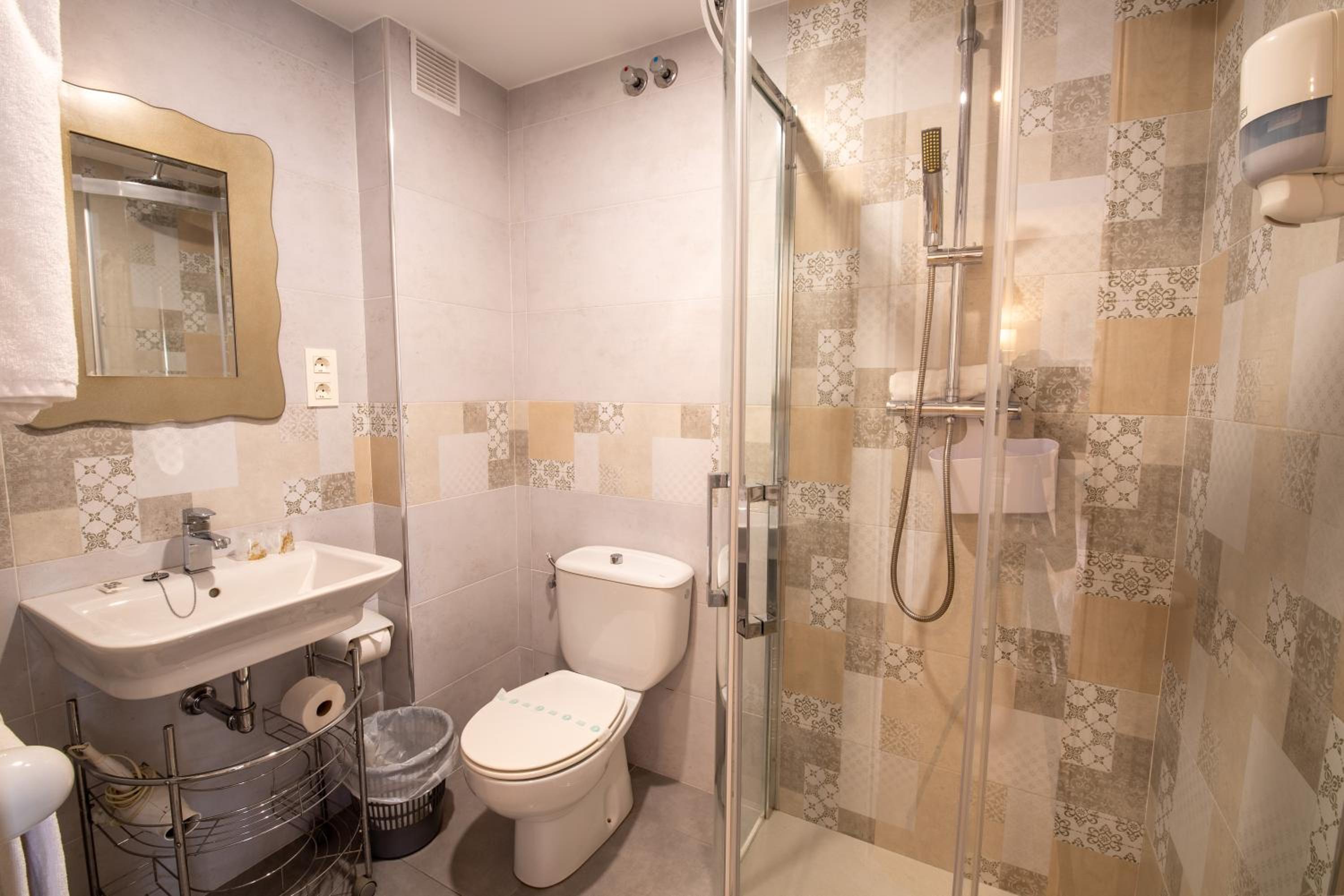 Double Room with Terrace - Photo 7