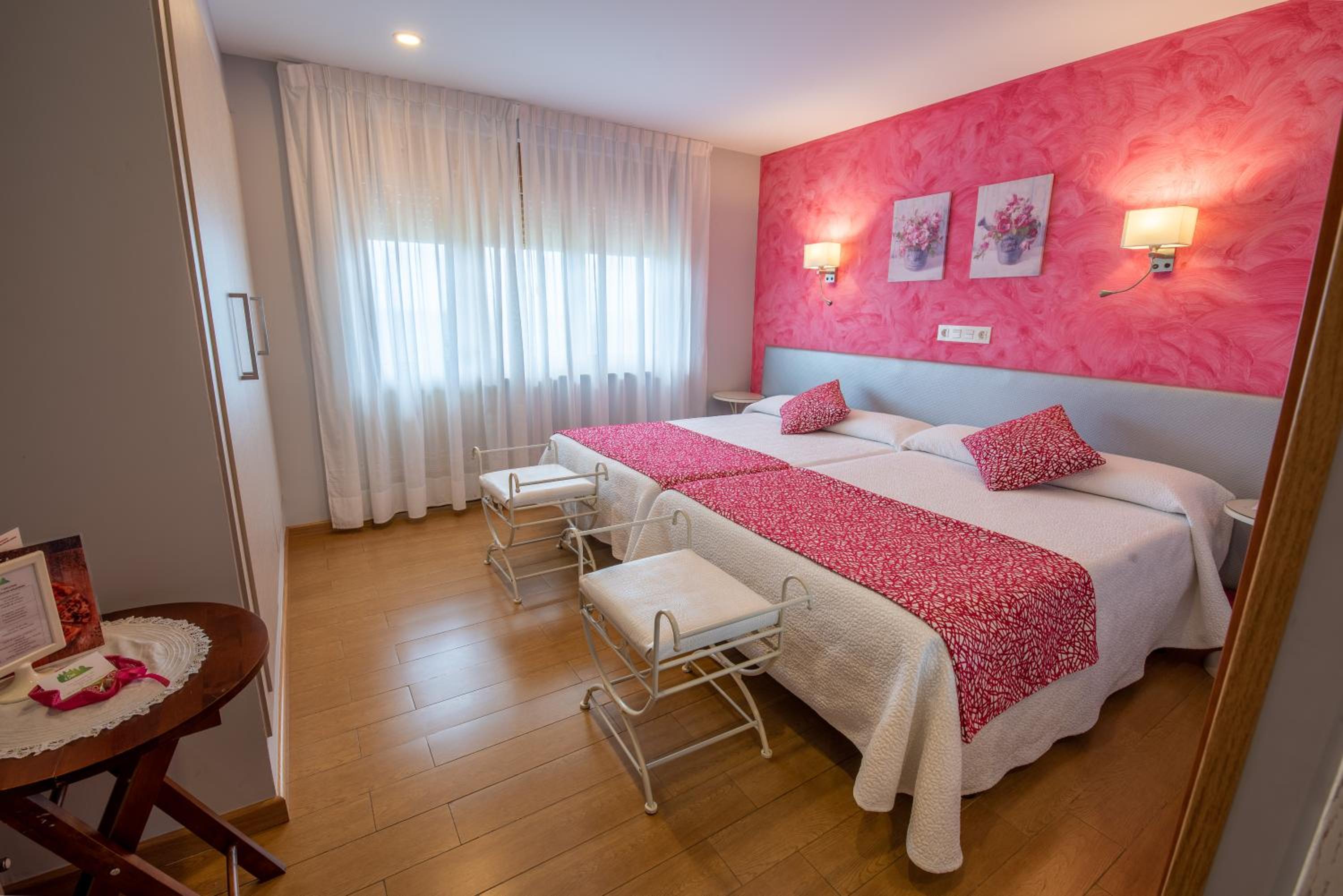 Twin Room with Terrace - Photo 7