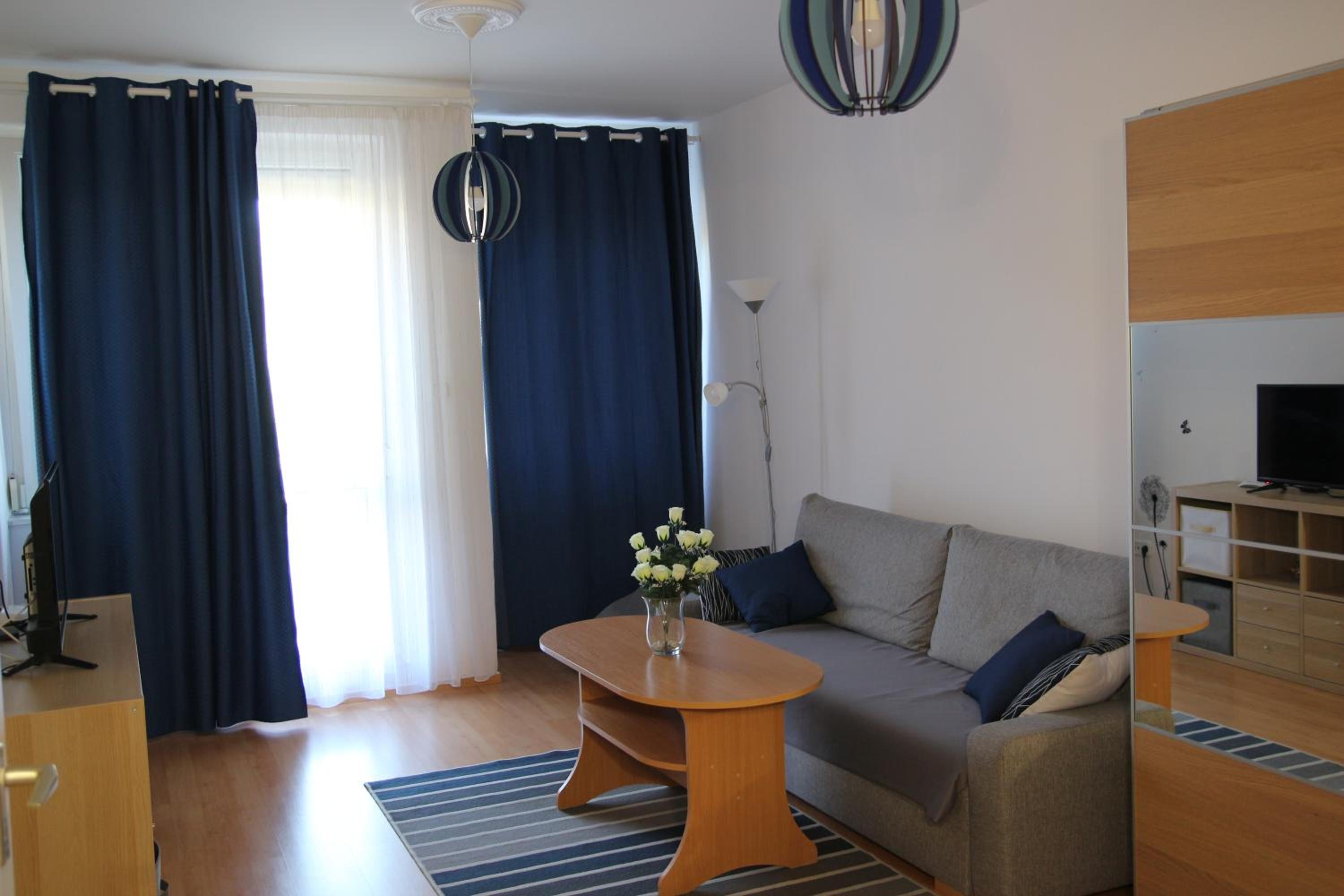 One-Bedroom Apartment photo 1