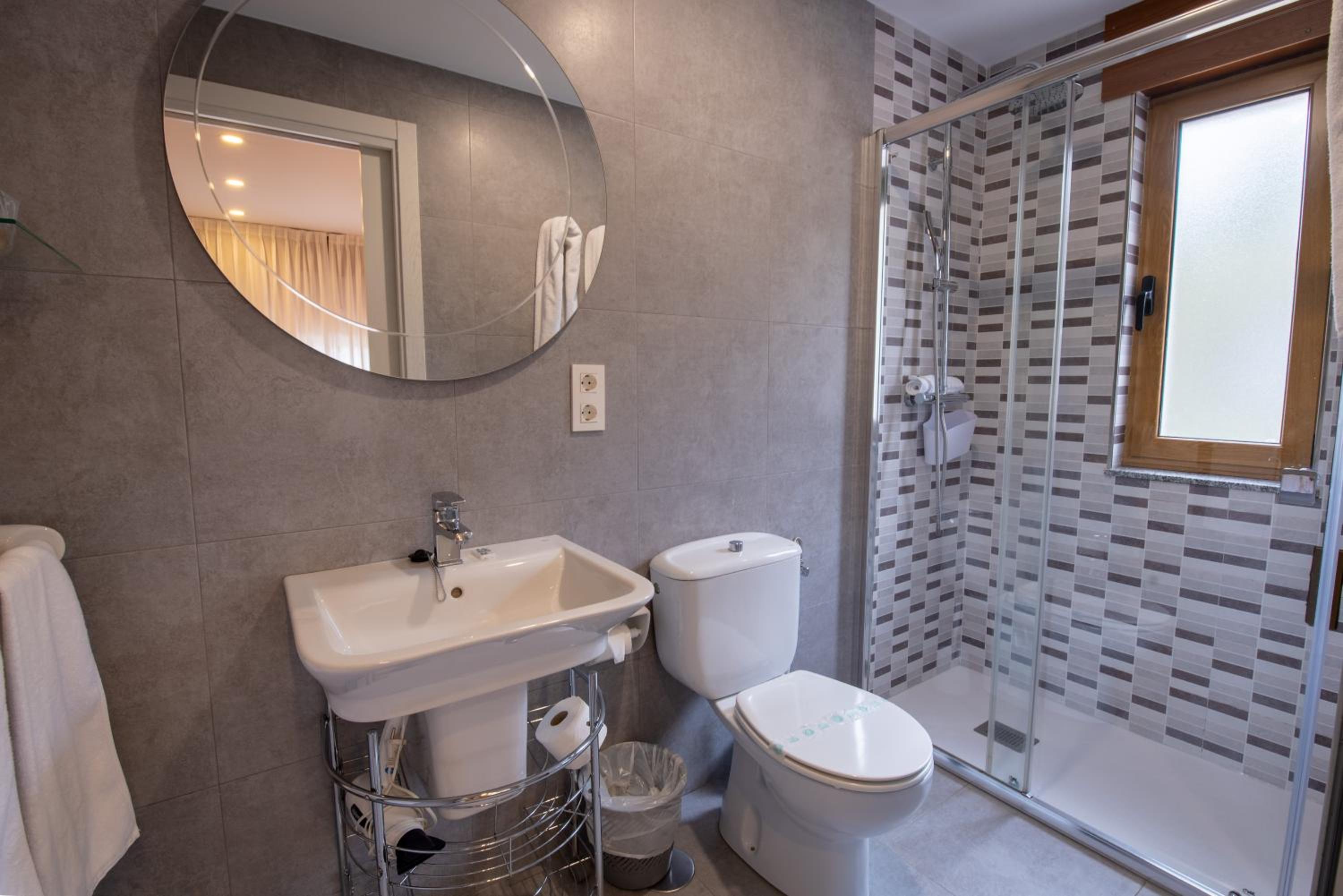 Twin Room with Terrace - Photo 2