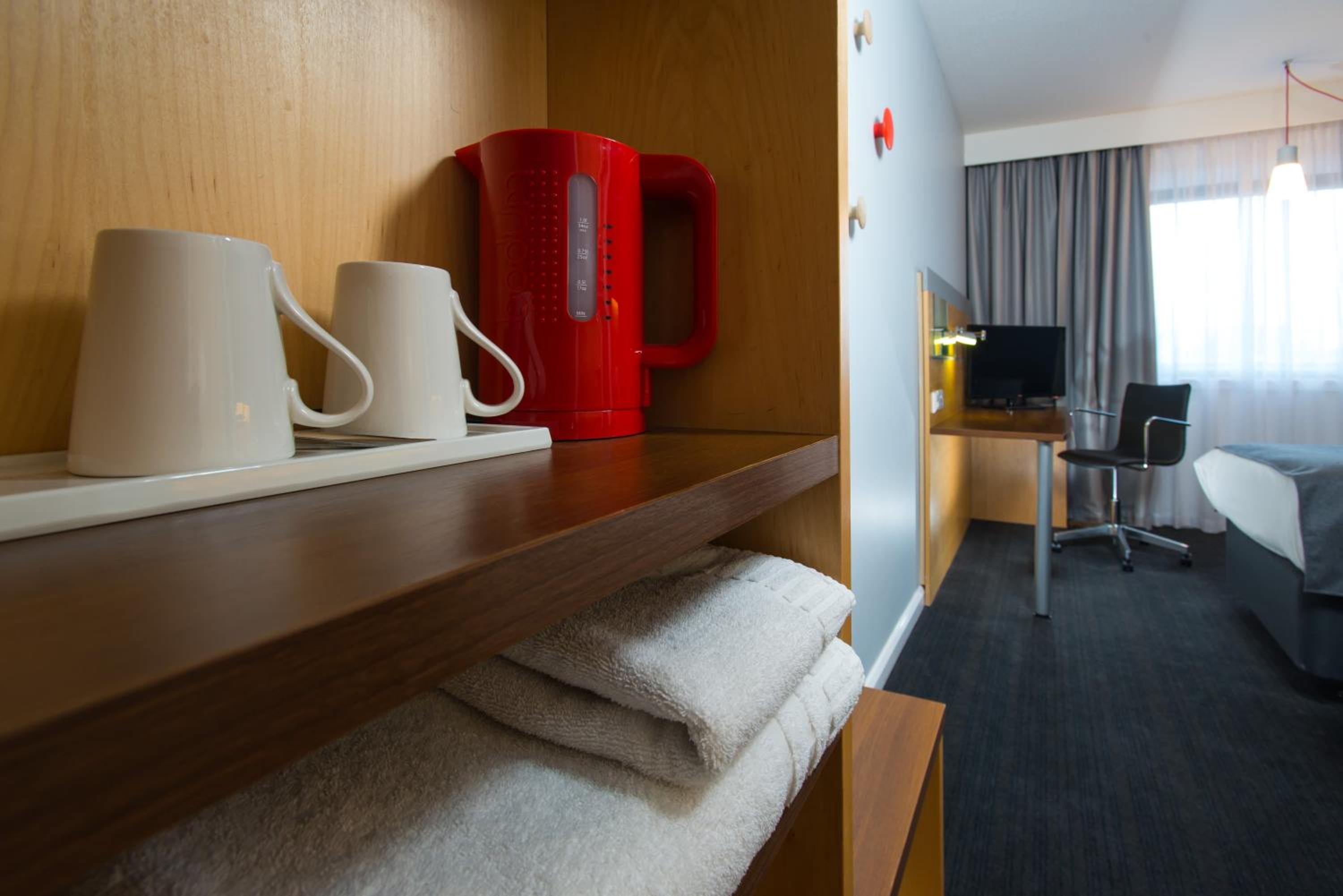 Standard Double Room with Free Hot Breakfast photo 3