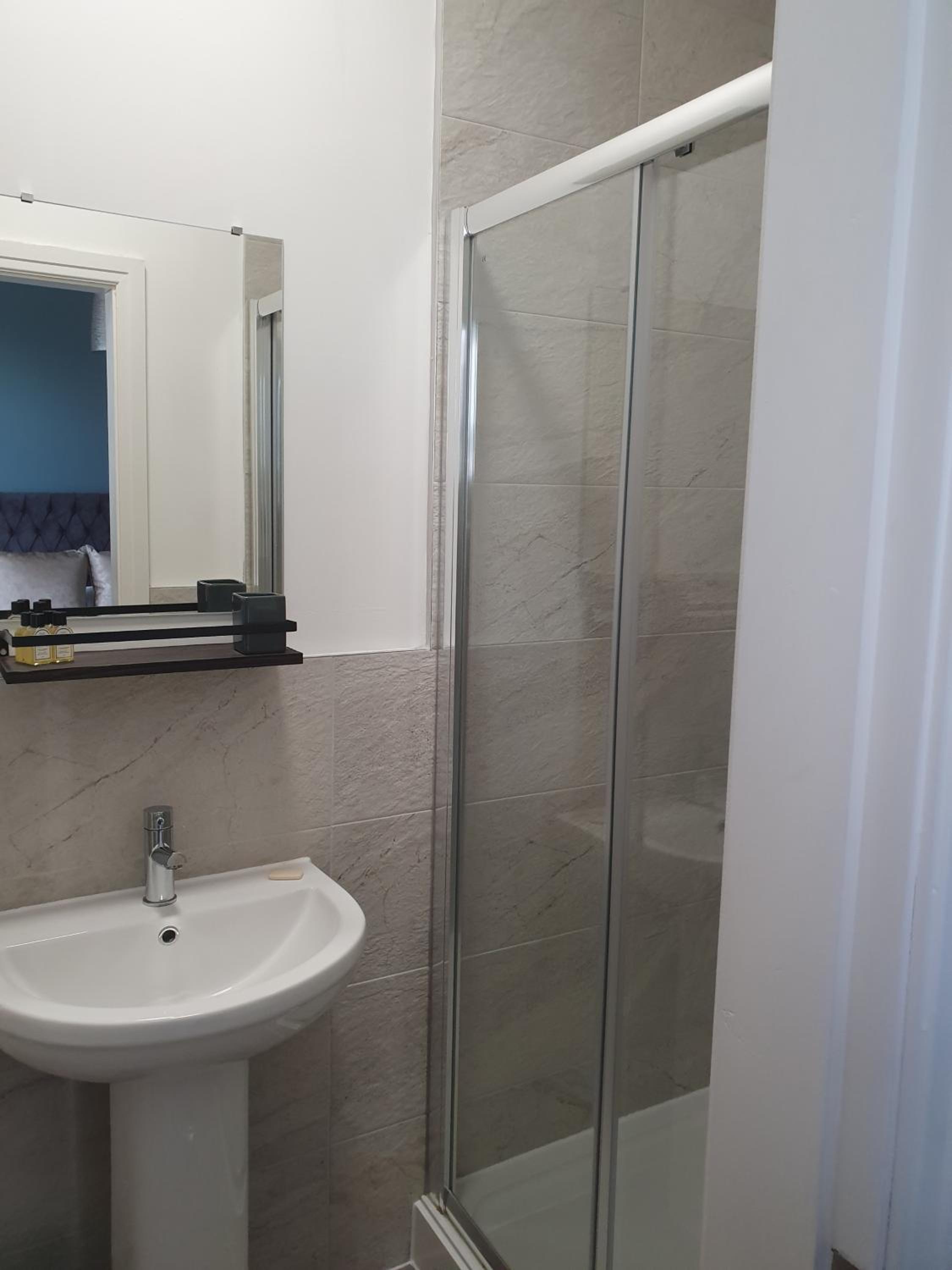 Deluxe Double Room - Photo 3