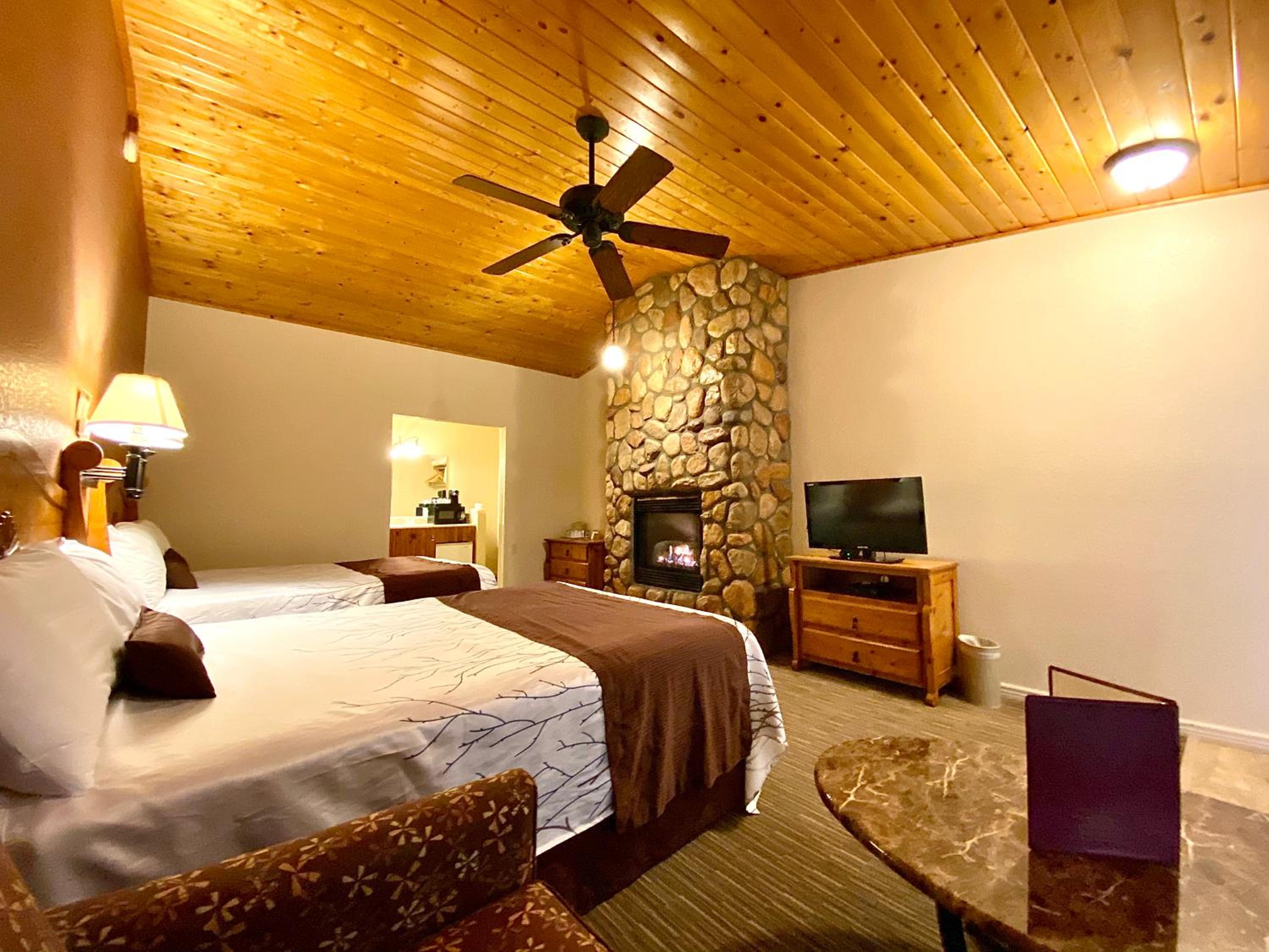 Deluxe Queen Room with Two Queen Beds - Photo 1