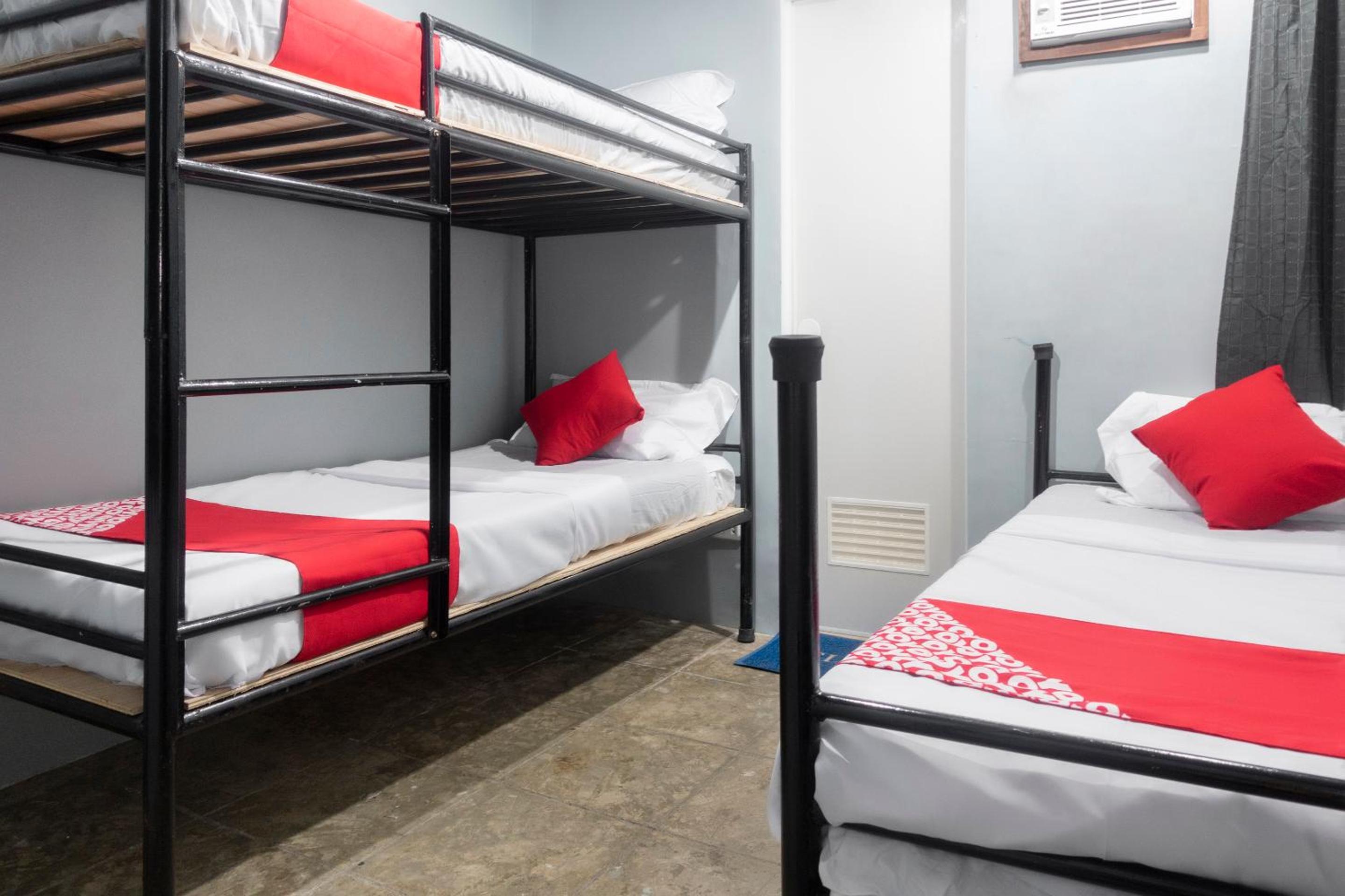 Mixed Dormitory Room photo 2