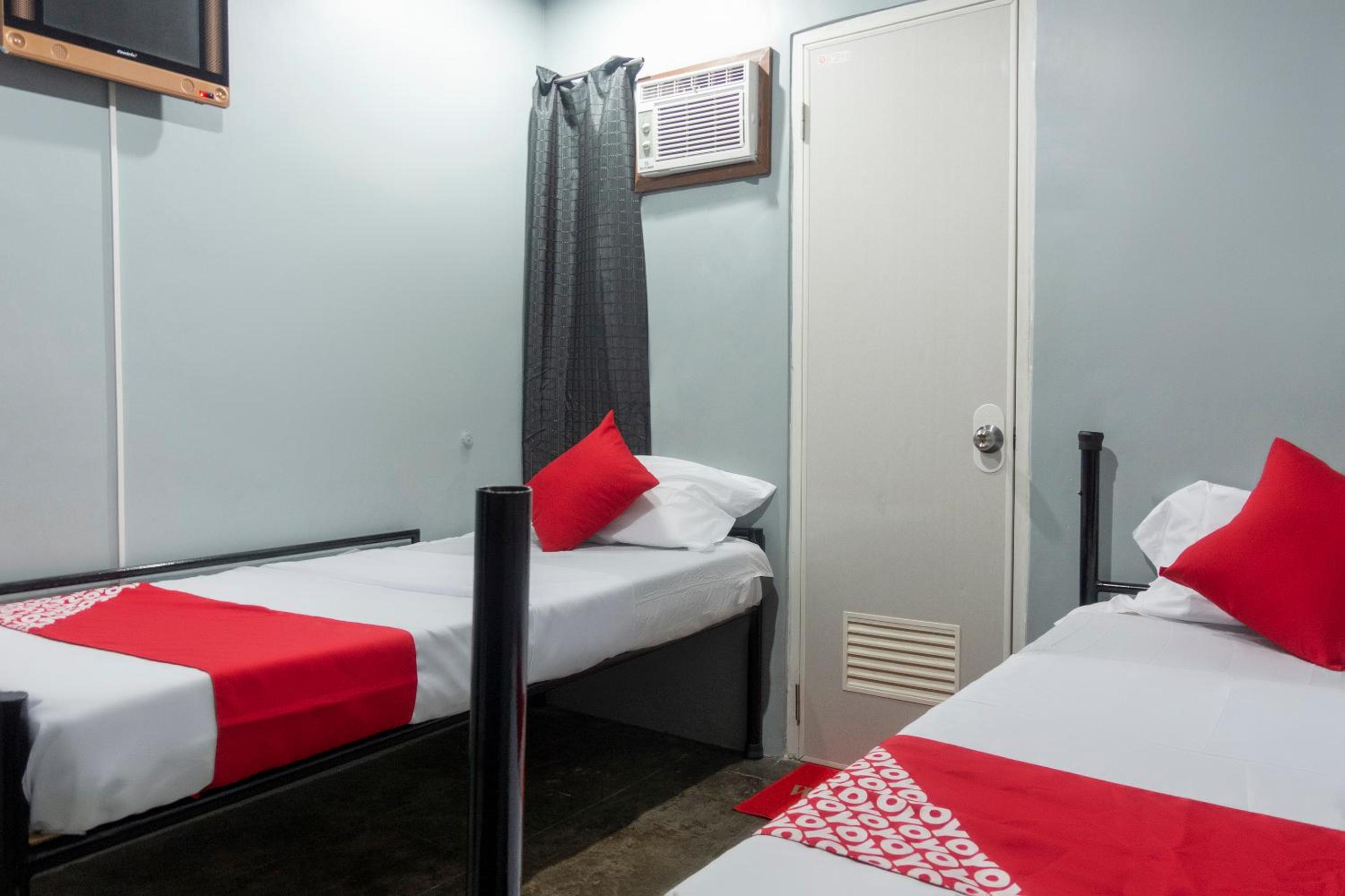 Standard Twin Room - Photo 2