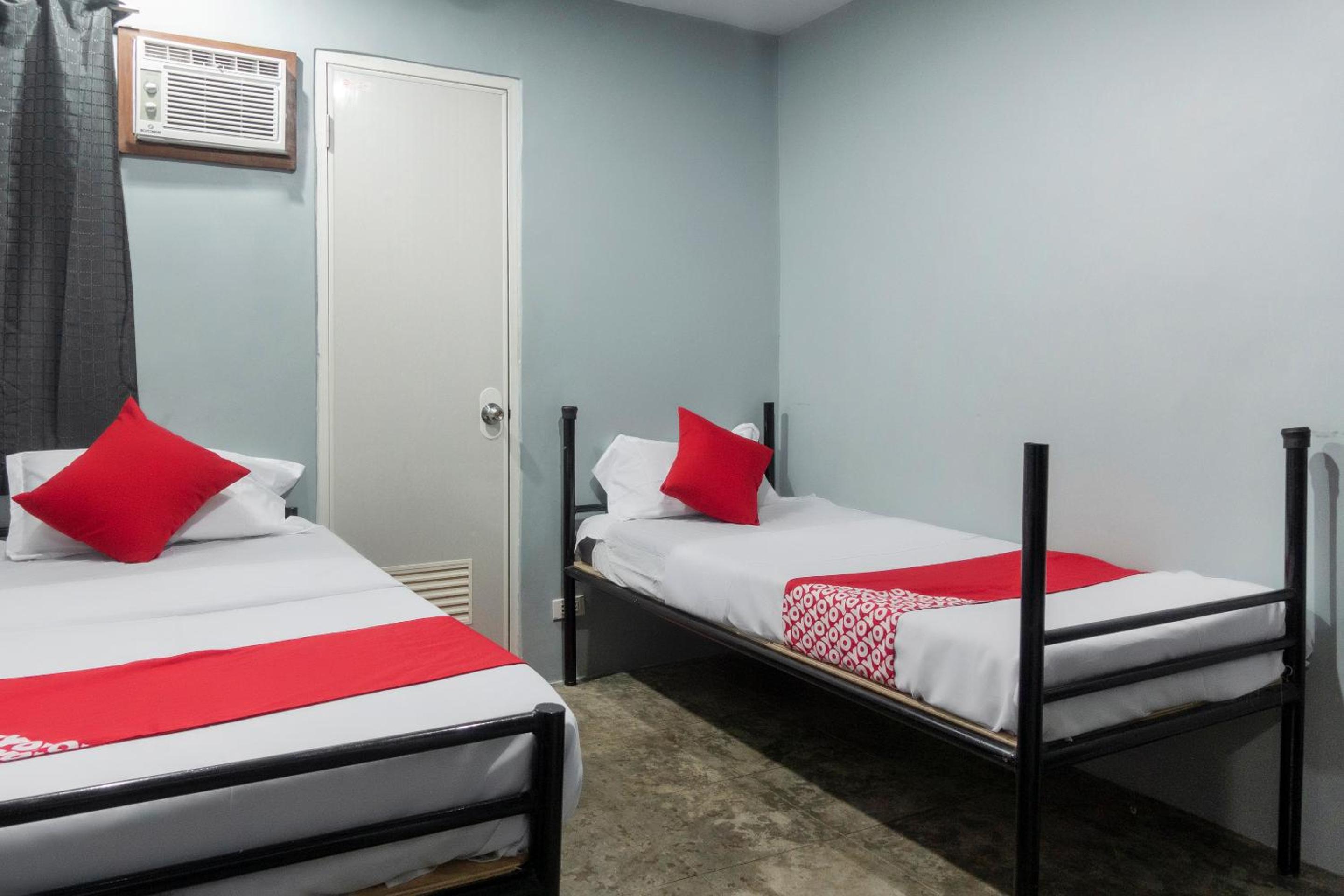 Standard Twin Room - Photo 6