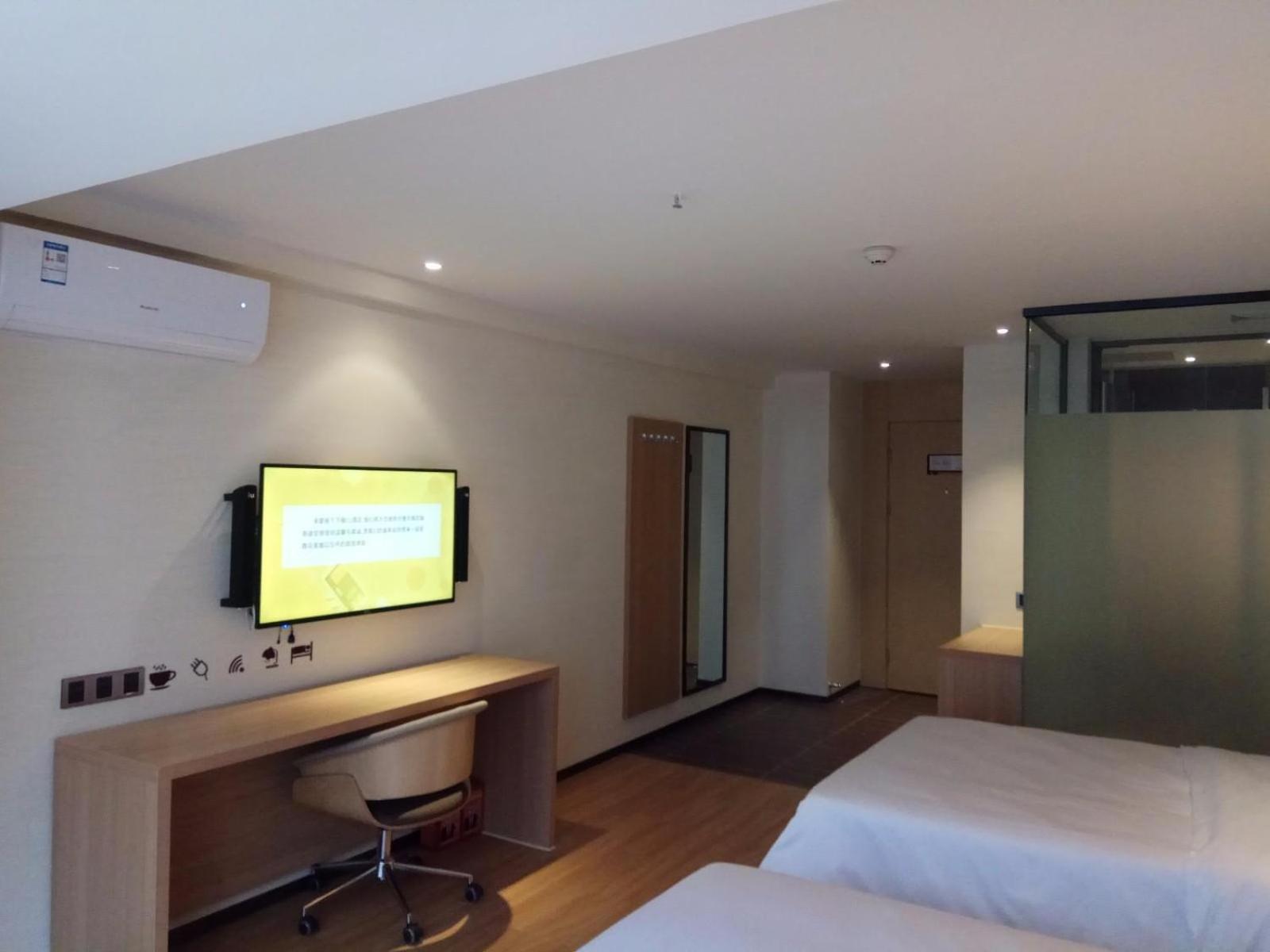 Twin Room photo 2