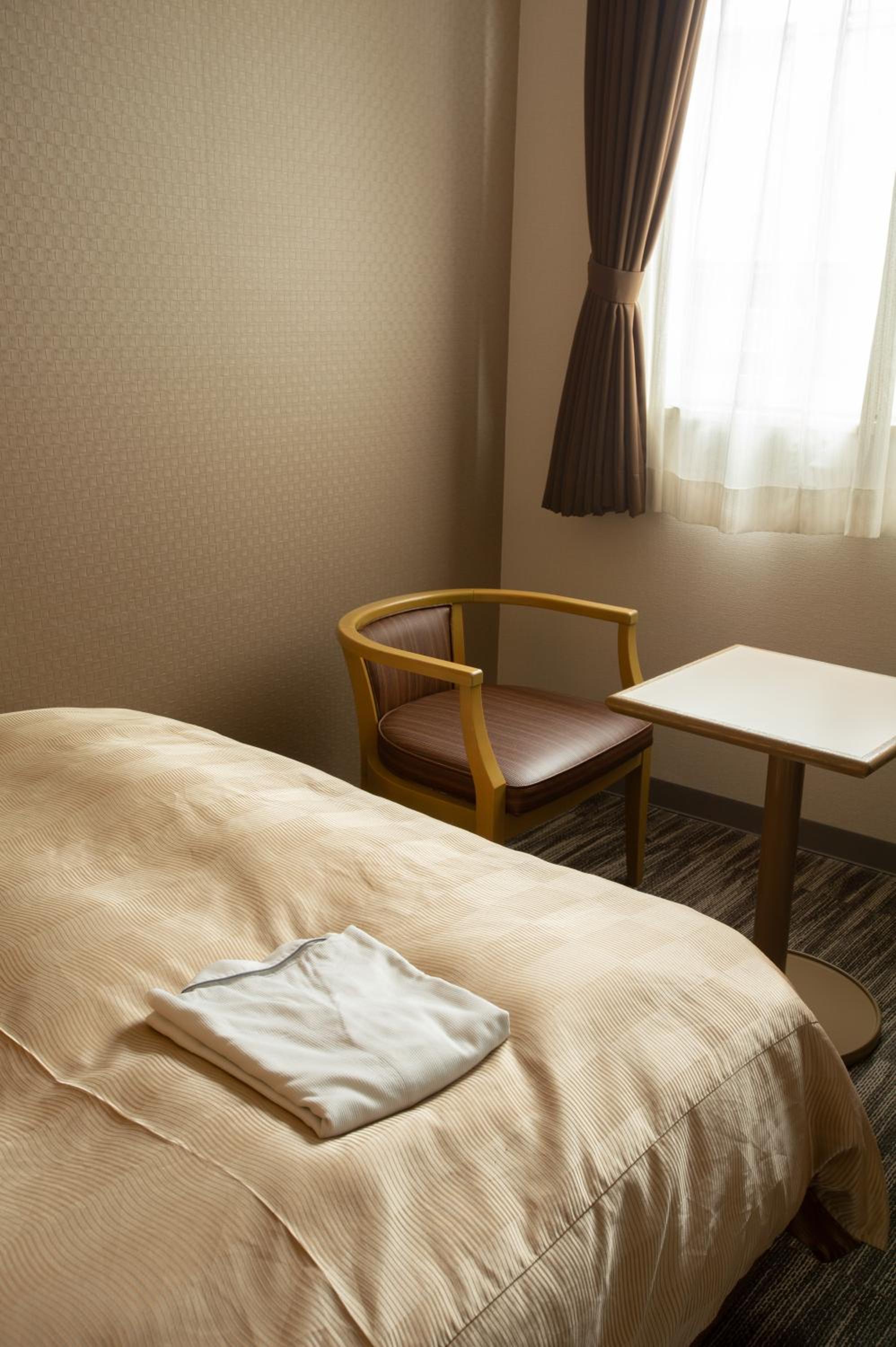 Standard Double Room - Non-Smoking - Photo 9