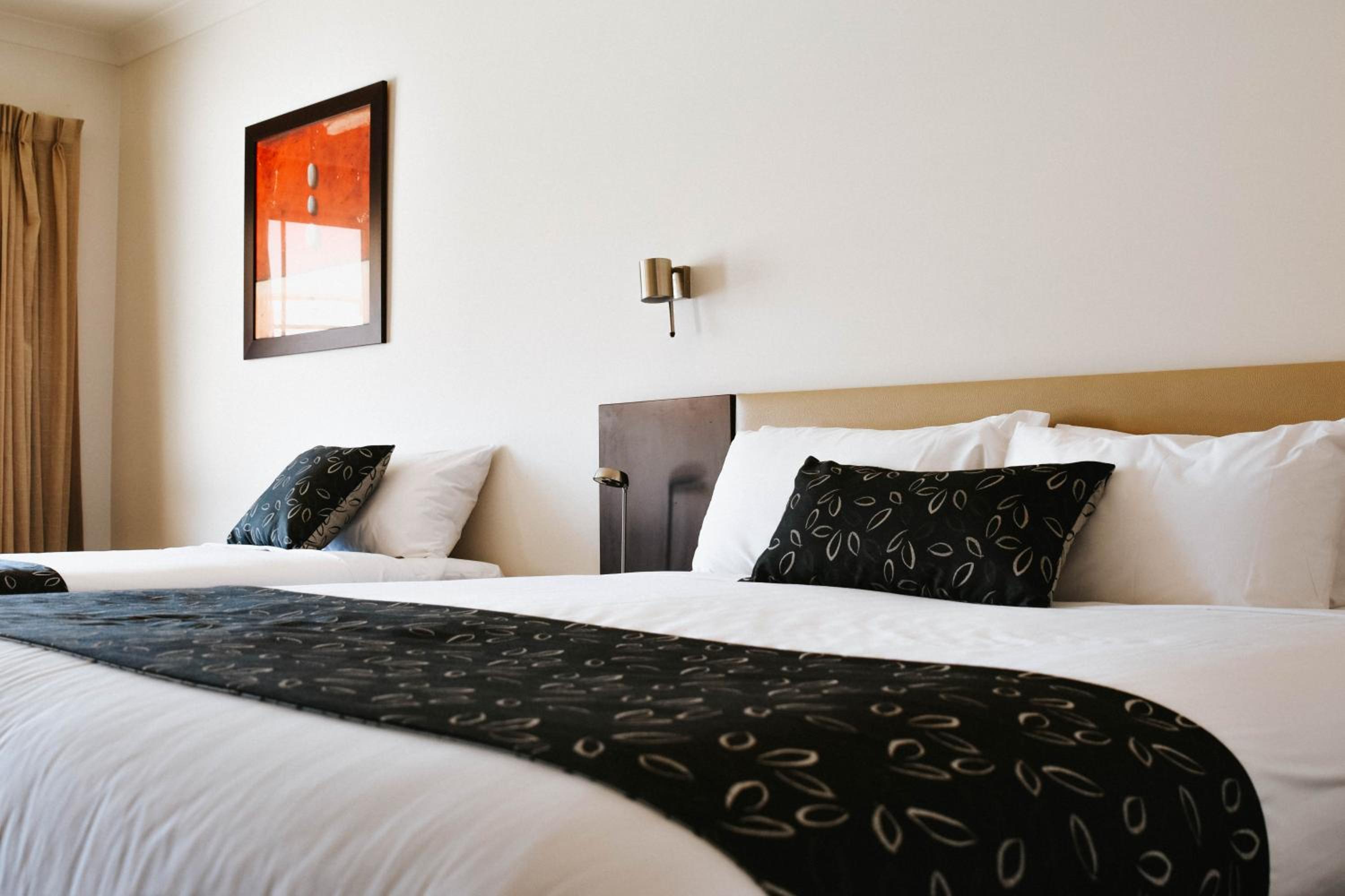 Superior King Twin Room