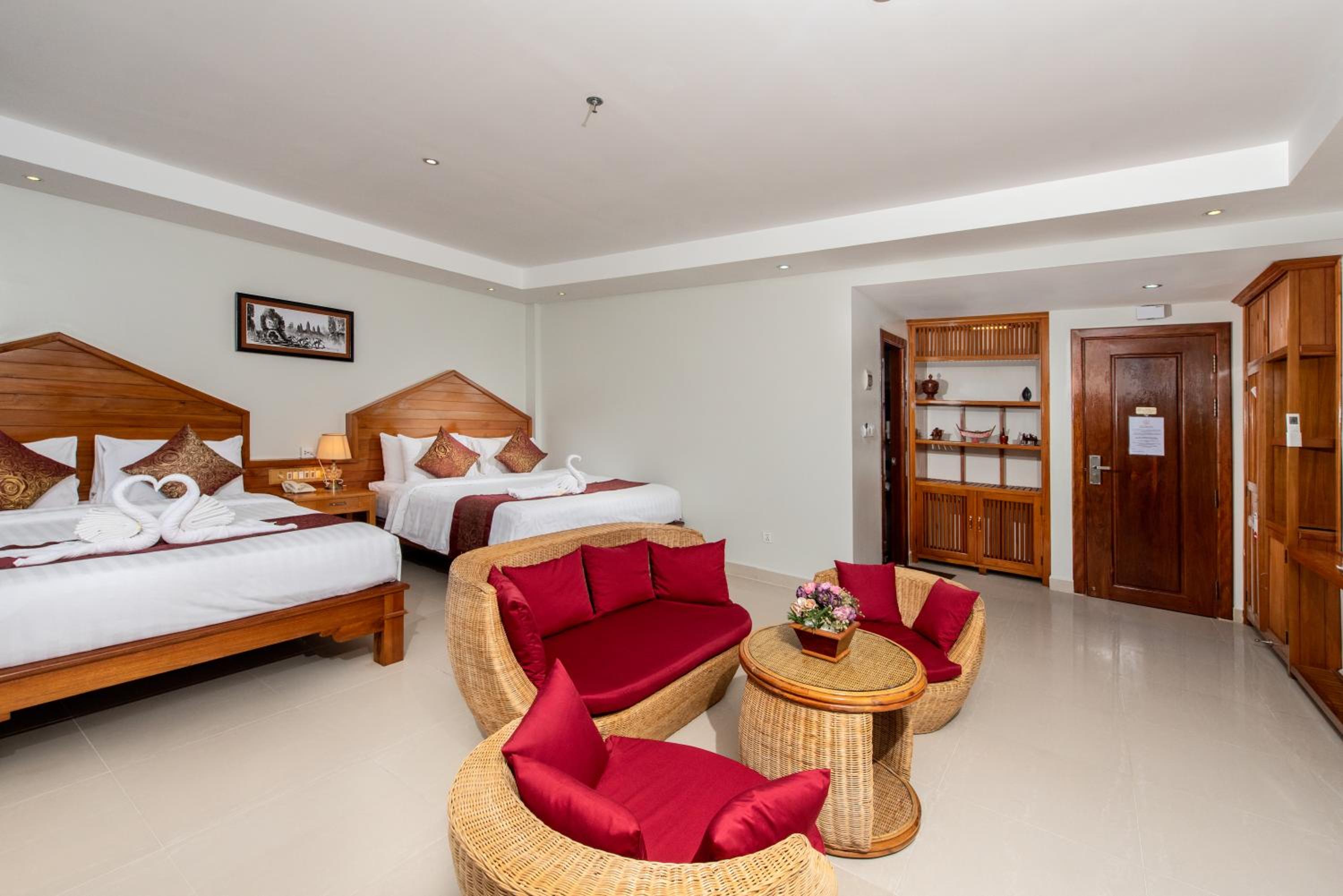 Deluxe Family Room - Photo 4