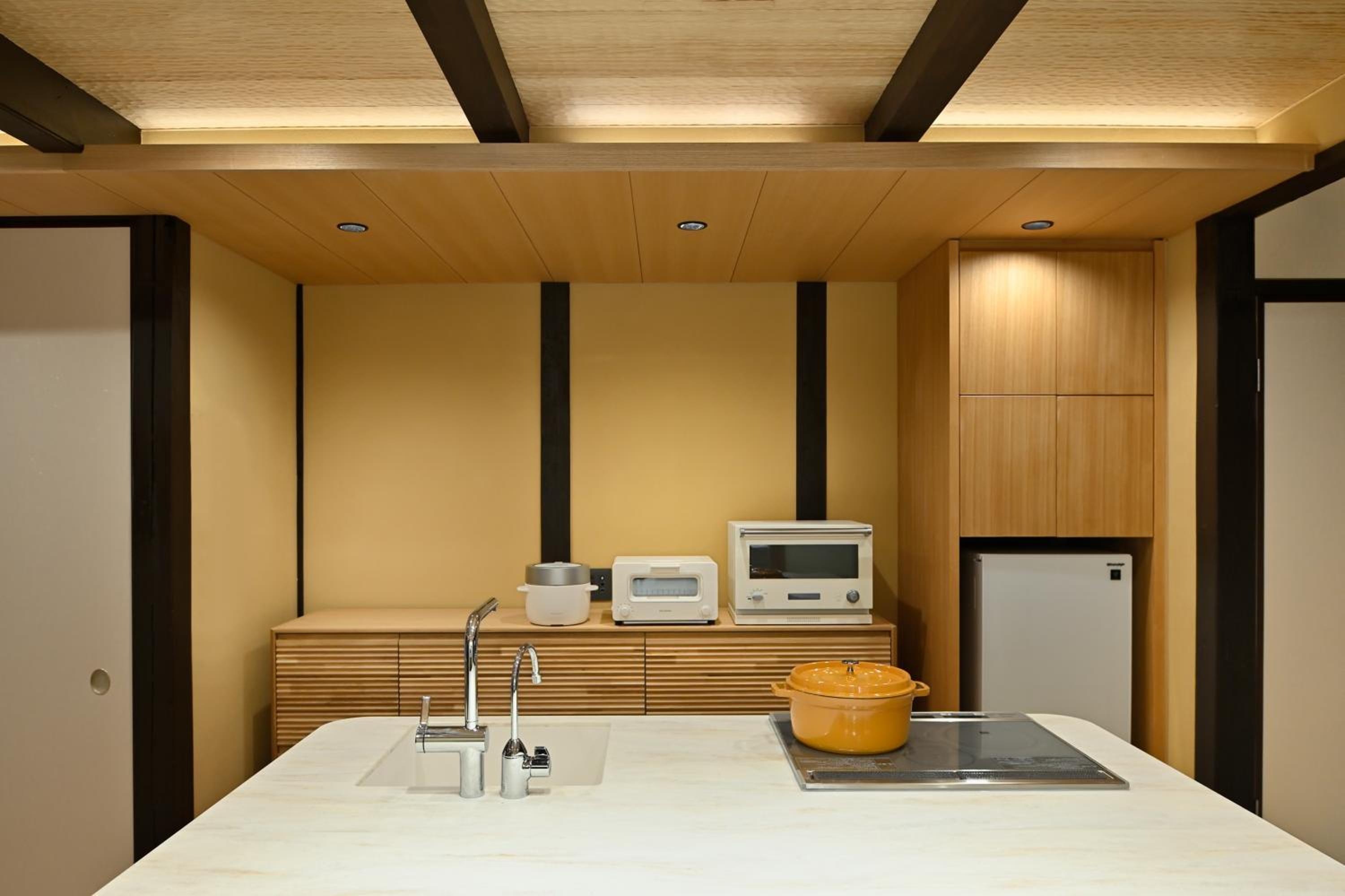 Two-Bedroom Townhouse thumbnail 6