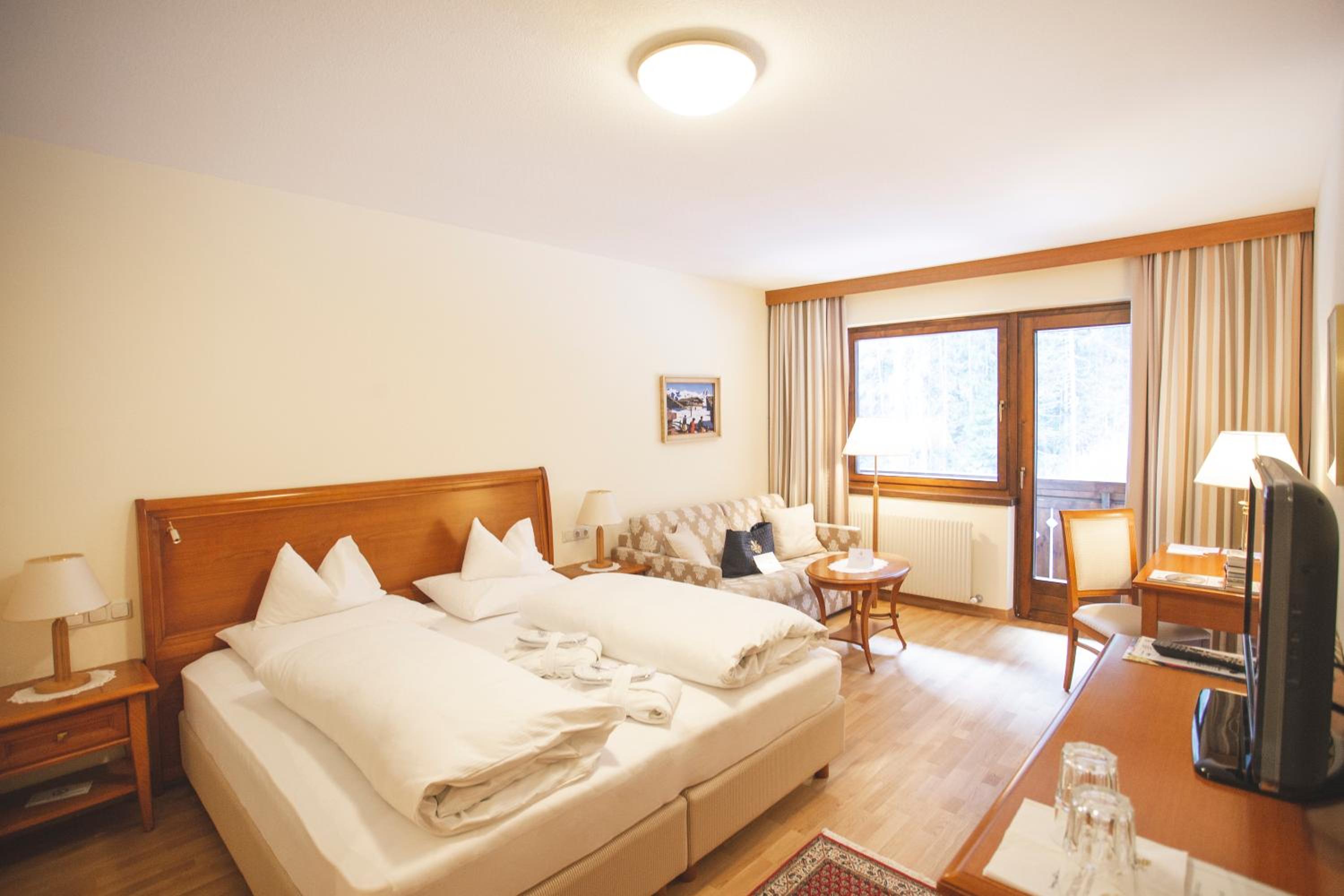 Double Room with Garden View - Photo 1
