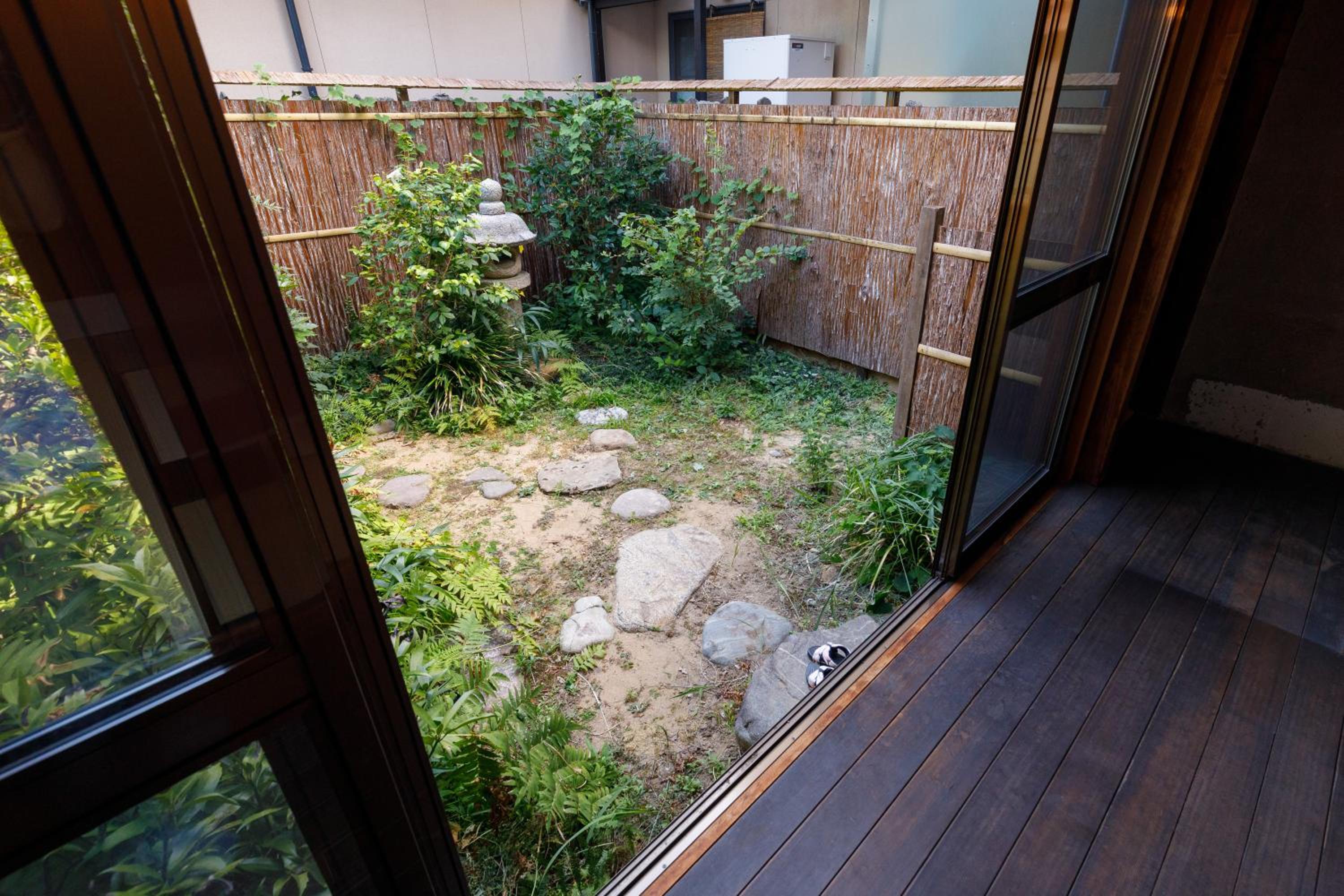 Holiday Home with  Japanese Garden - Photo 5