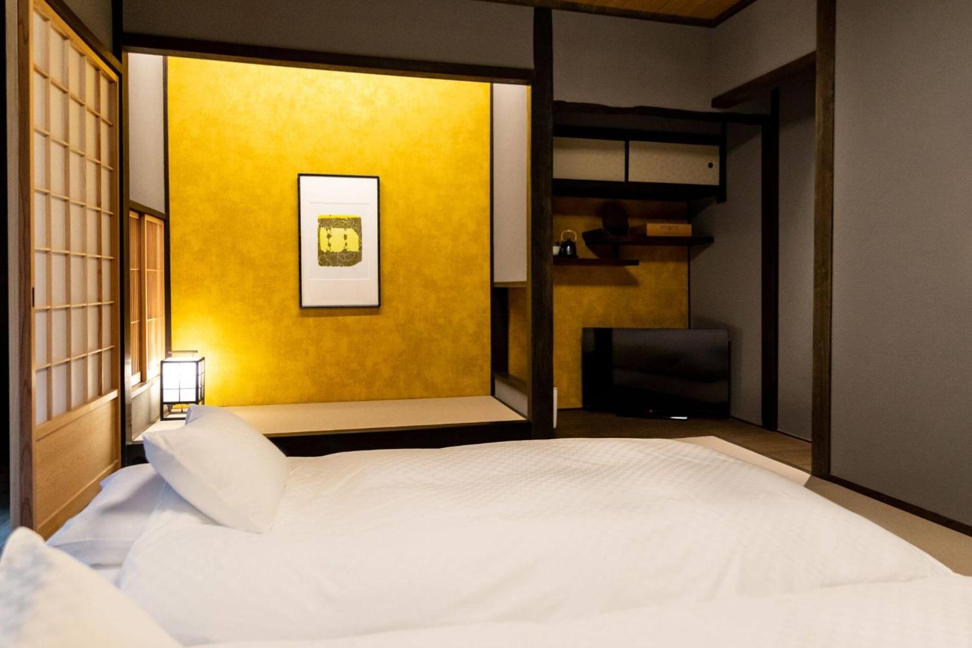 Japanese-Style Room