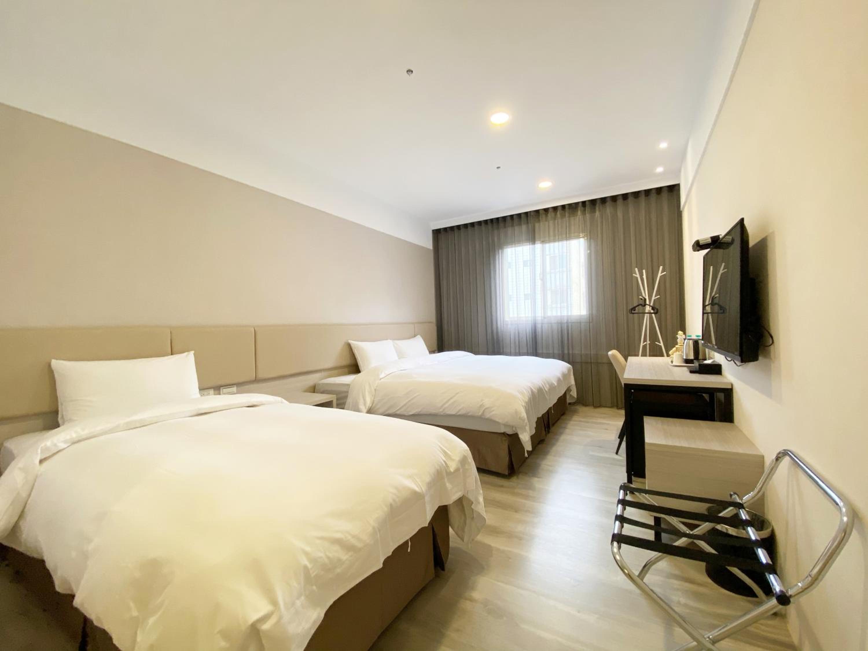 Deluxe Triple Room - Photo 2