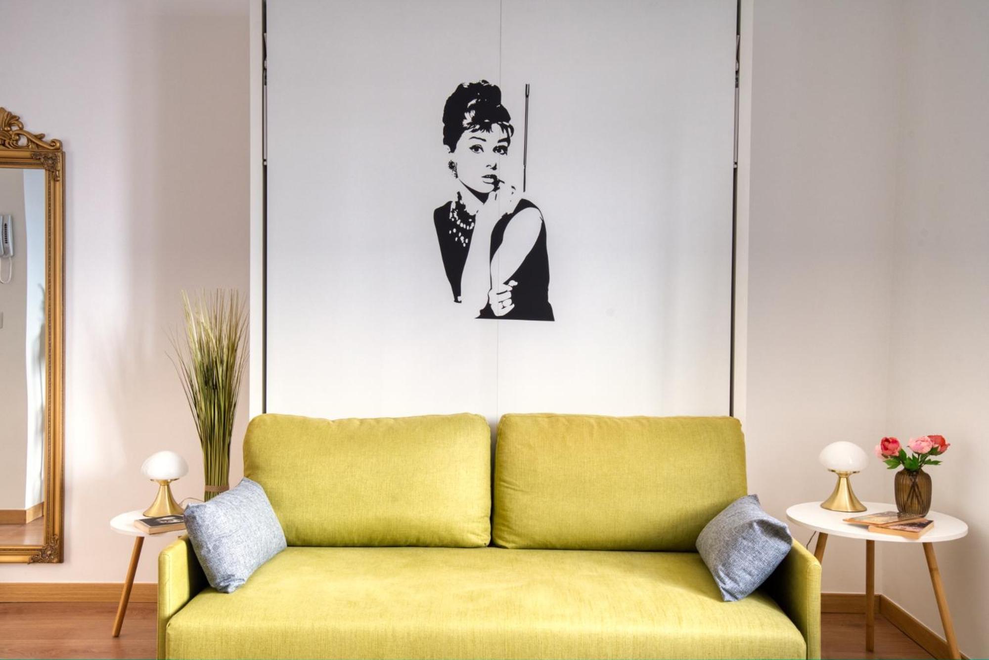 Studio Apartment