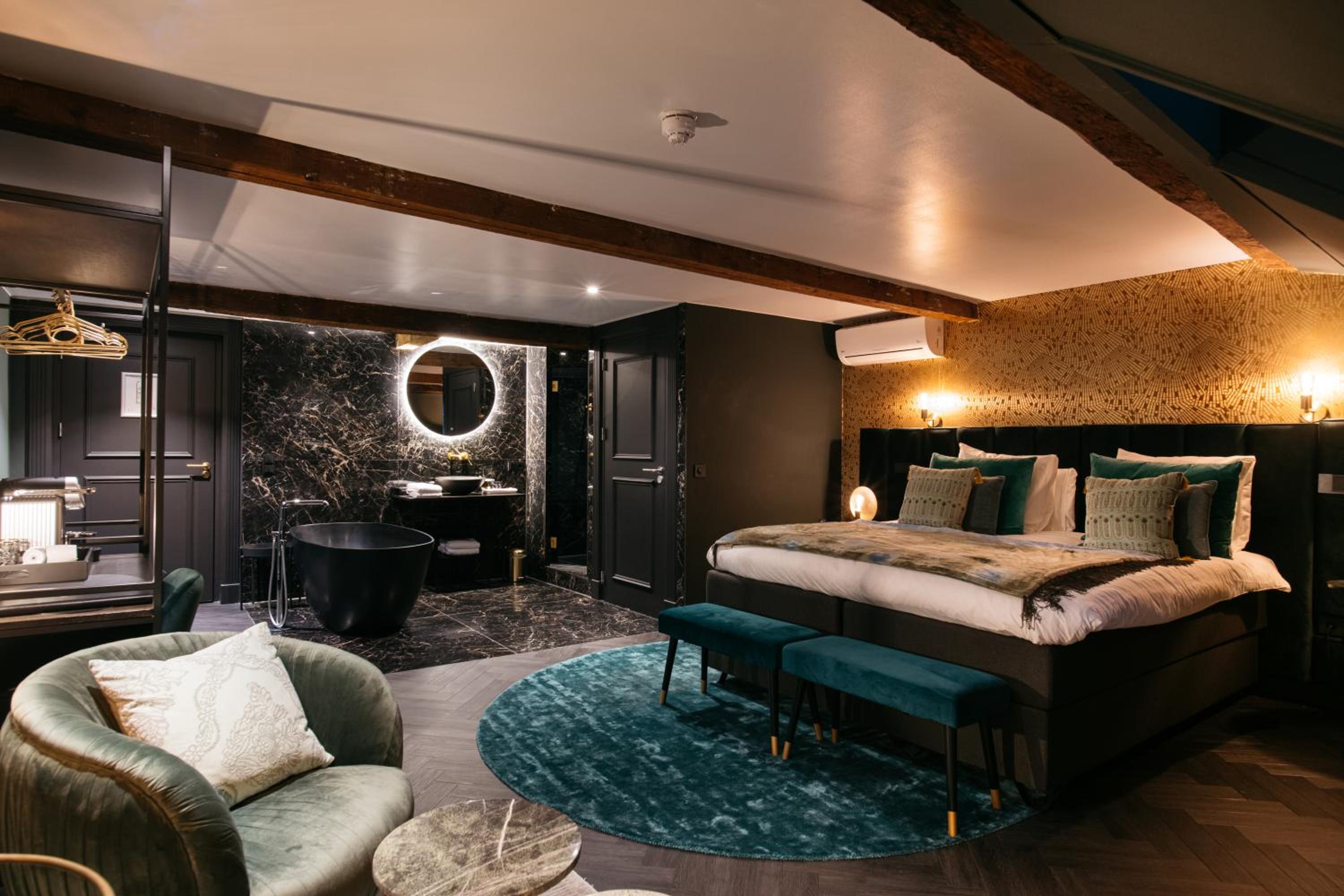 Junior Suite - Photo 11