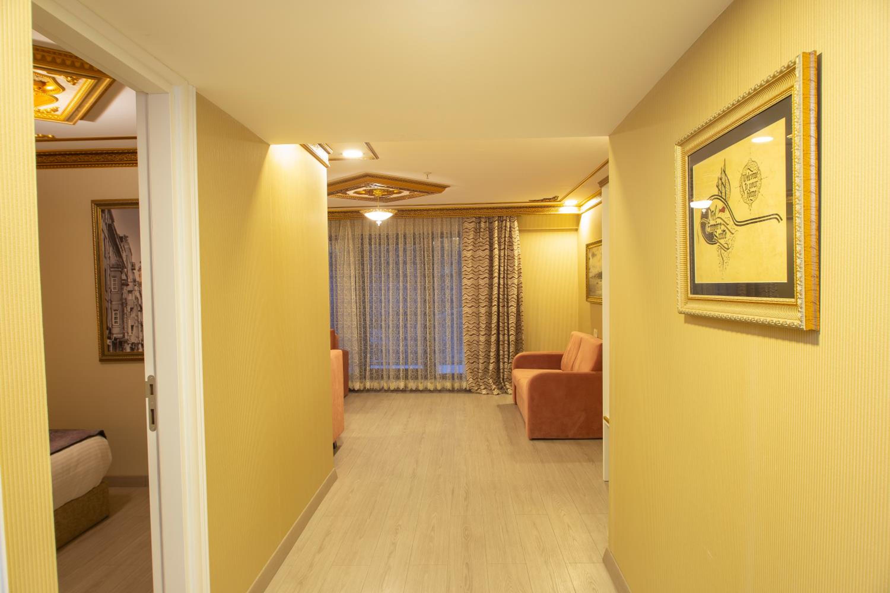 Family Suite photo 2
