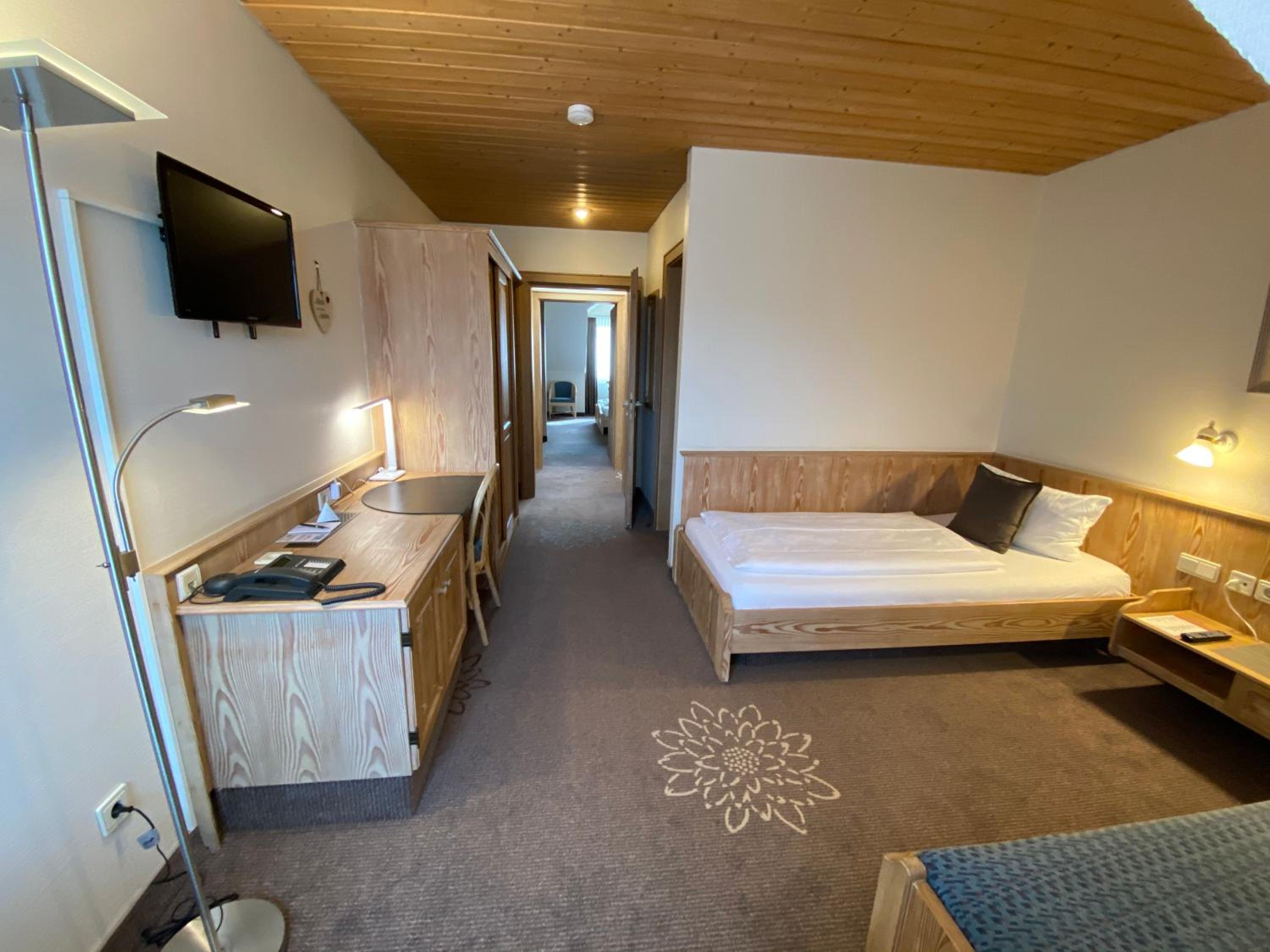 Double Room - Photo 20
