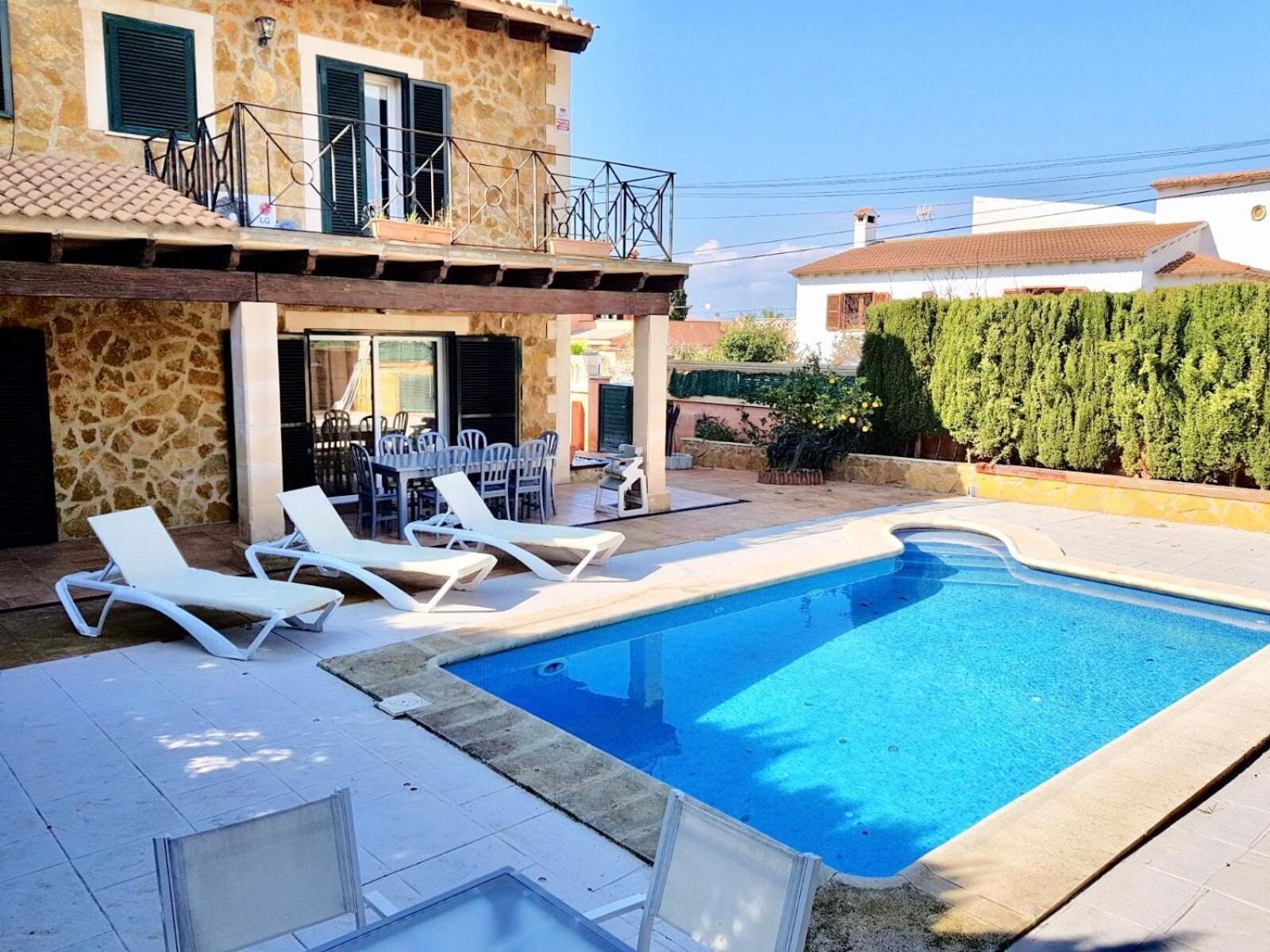 Deluxe Villa photo 2