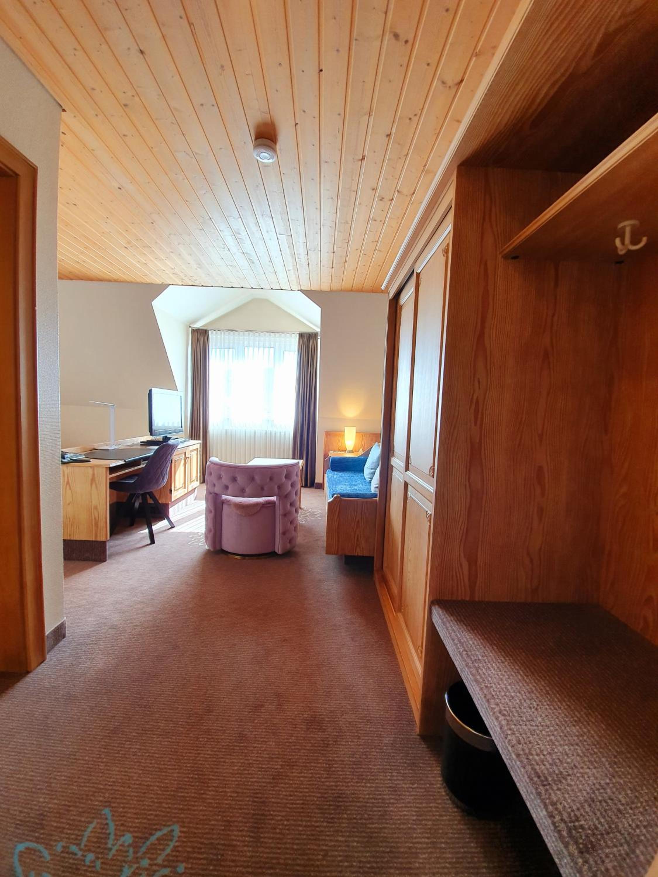 Double Room - Photo 10