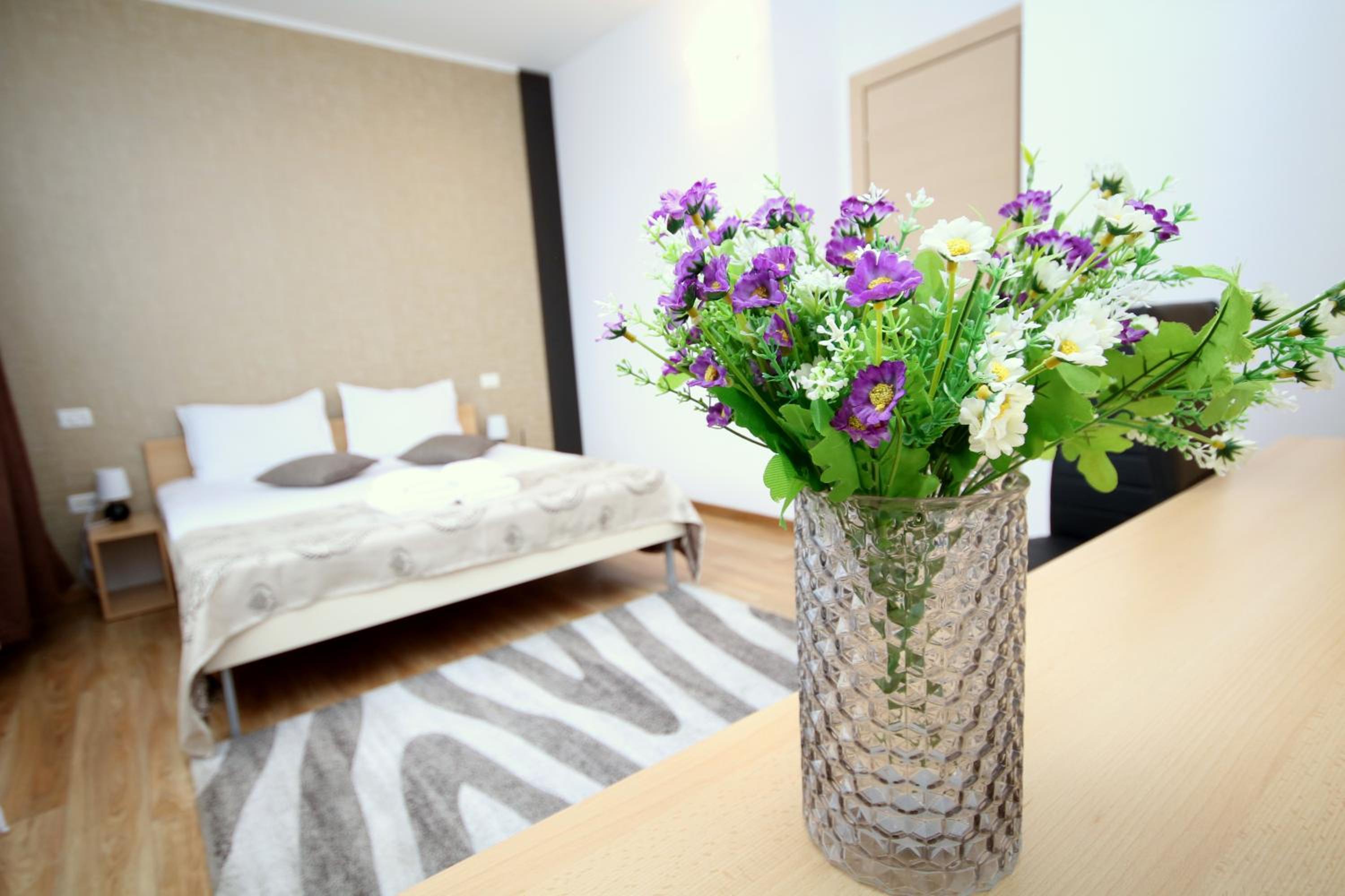One-Bedroom Apartment - Photo 13