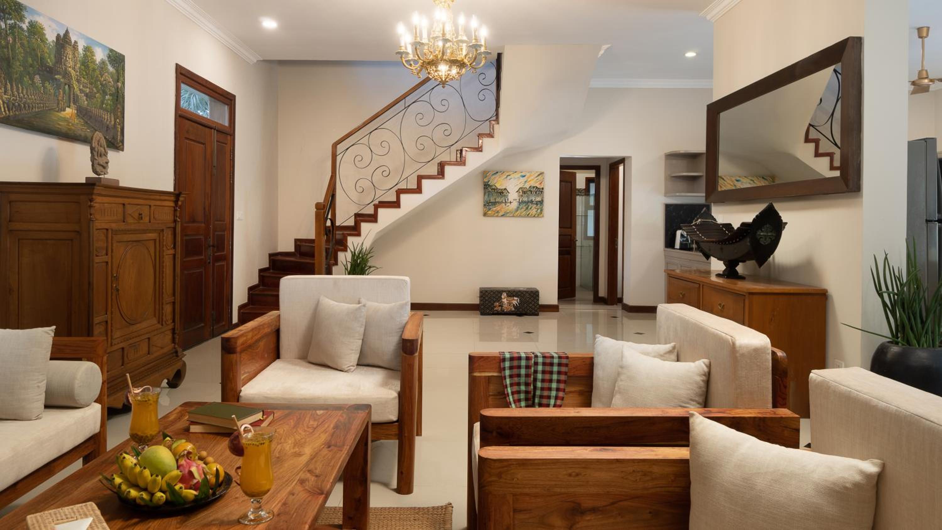 Private Five-Bedroom Home - Daily Afternoon Tea + Personal Butler + Personal Chef