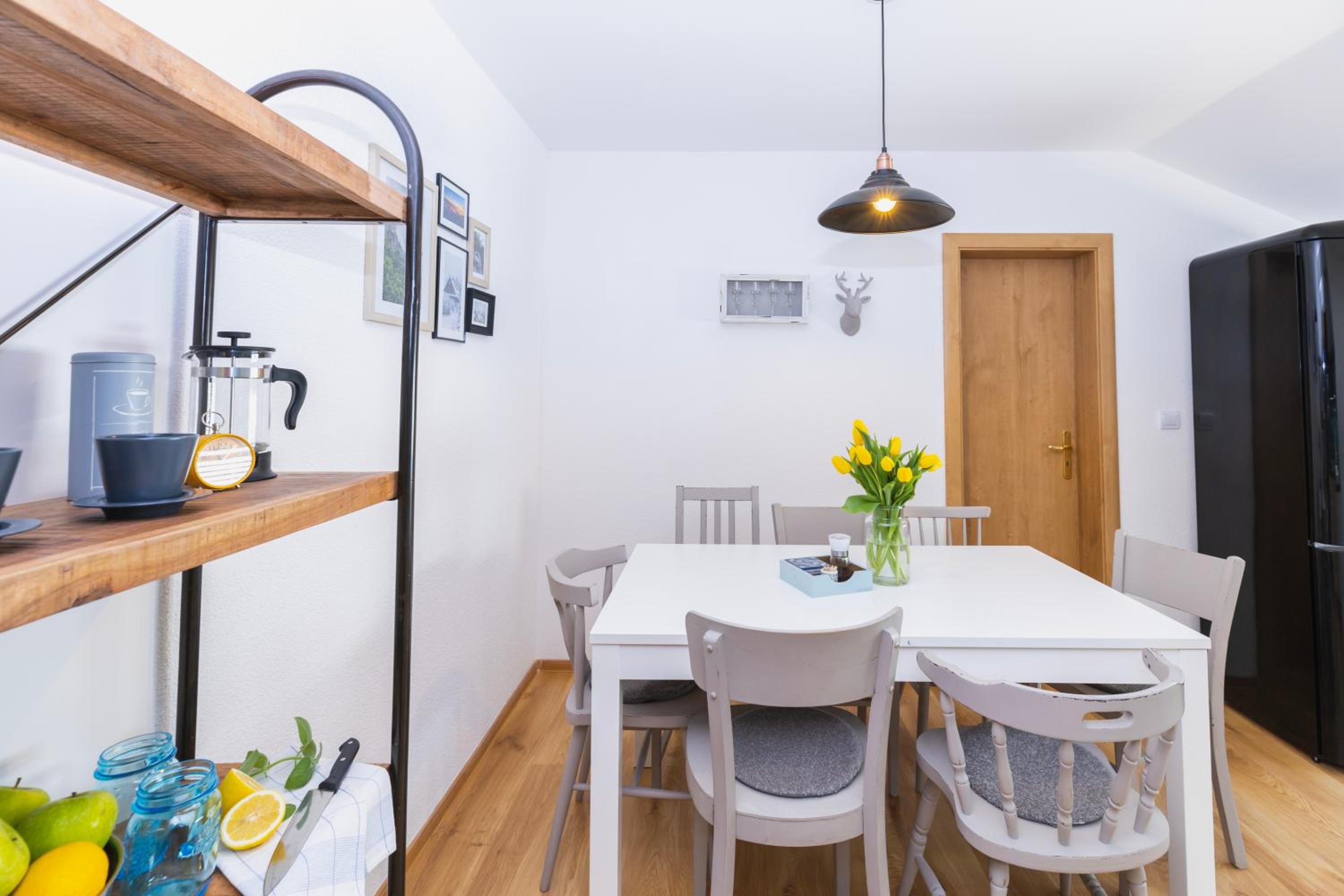 Apartment - Photo 43