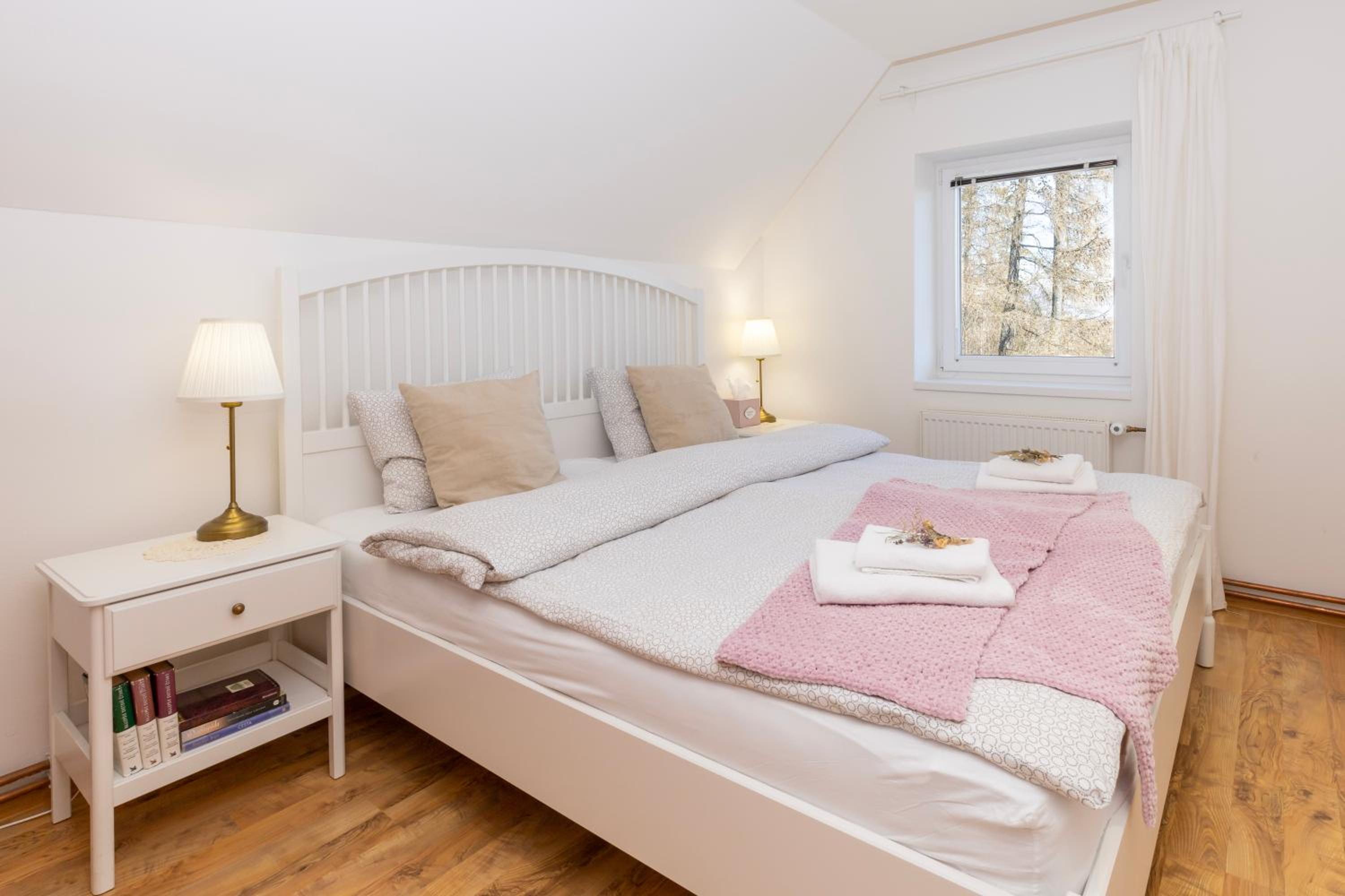 Apartment - Photo 1