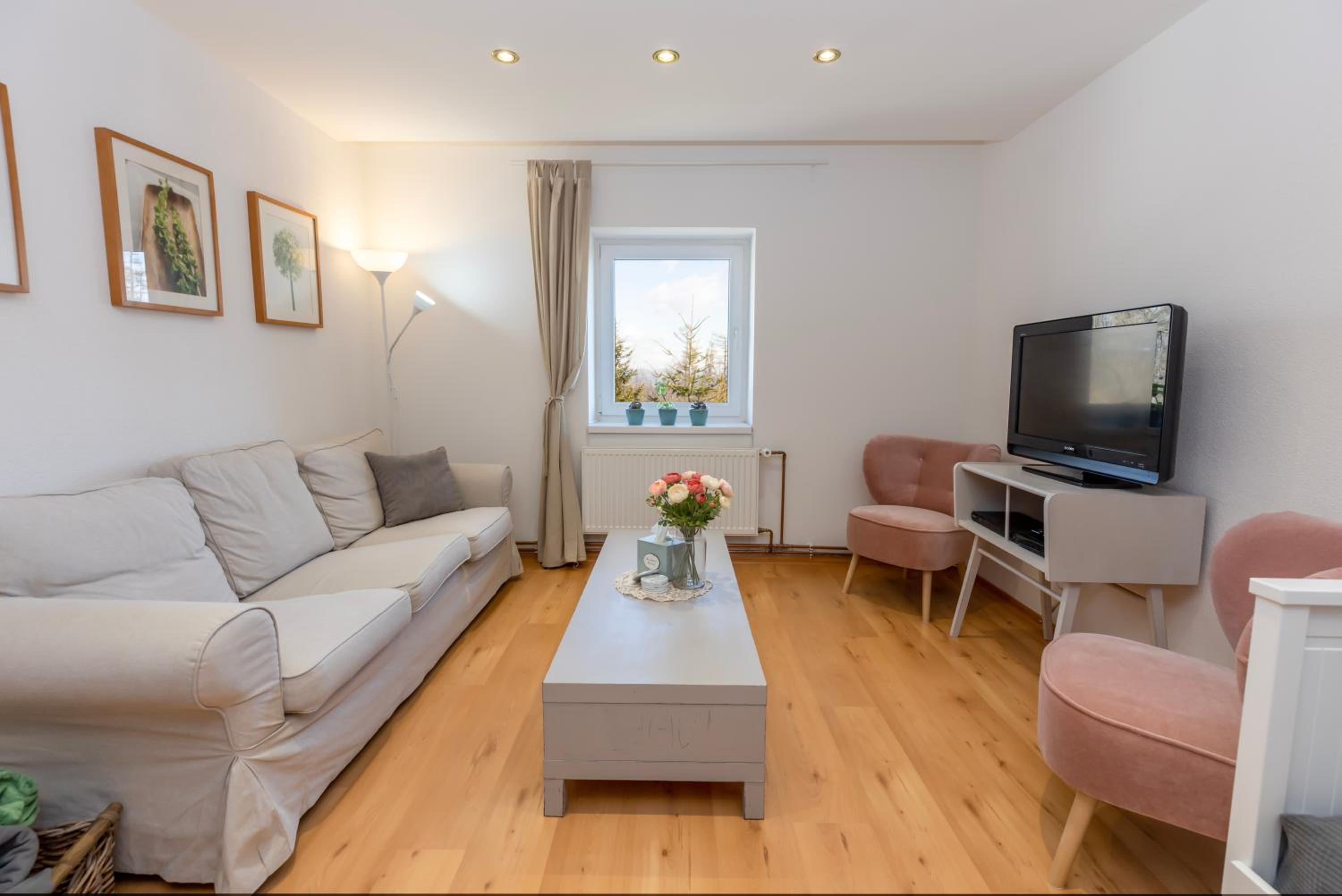 Apartment - Photo 21