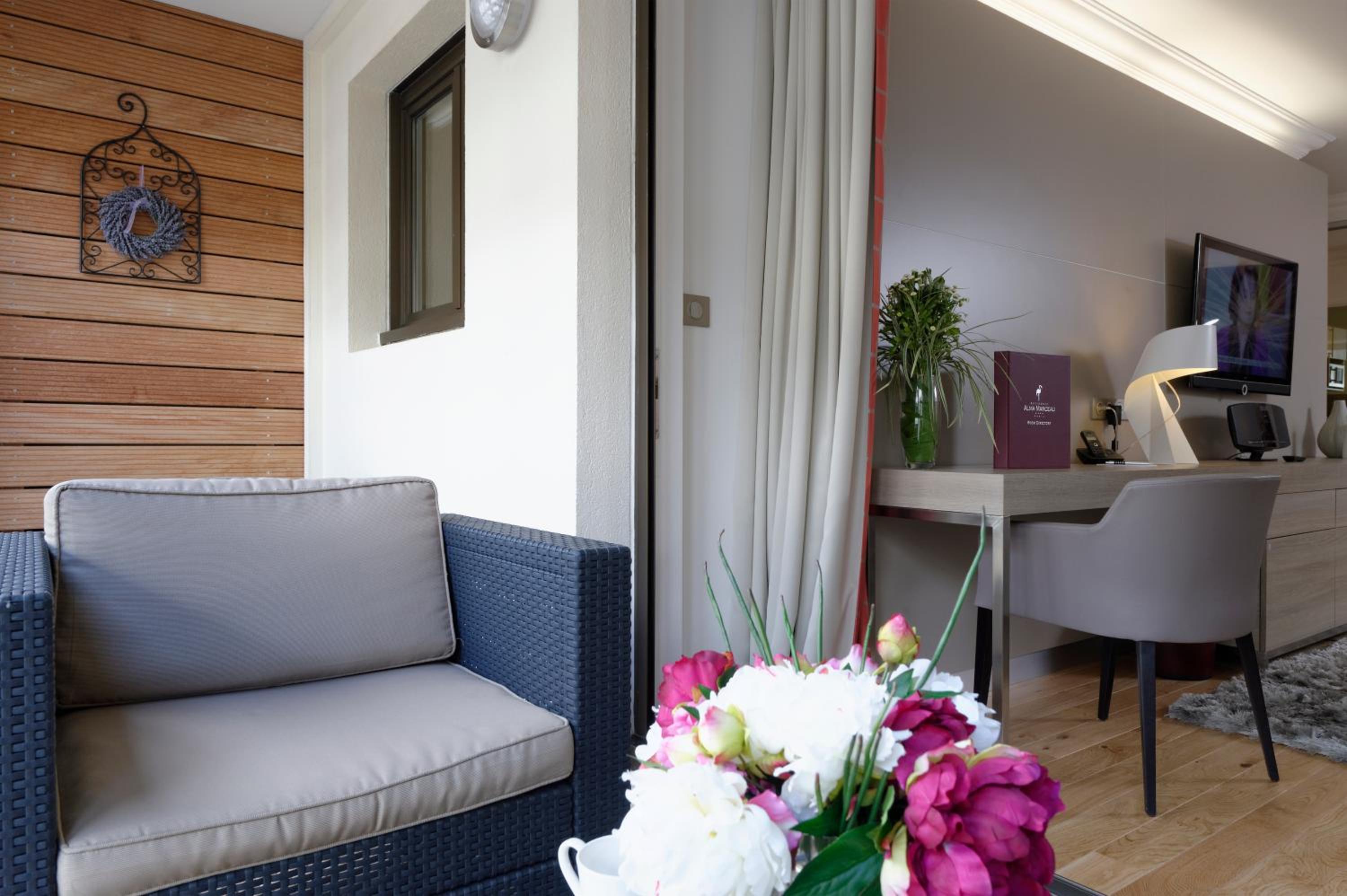 One-Bedroom Apartment - 65m2 photo 2