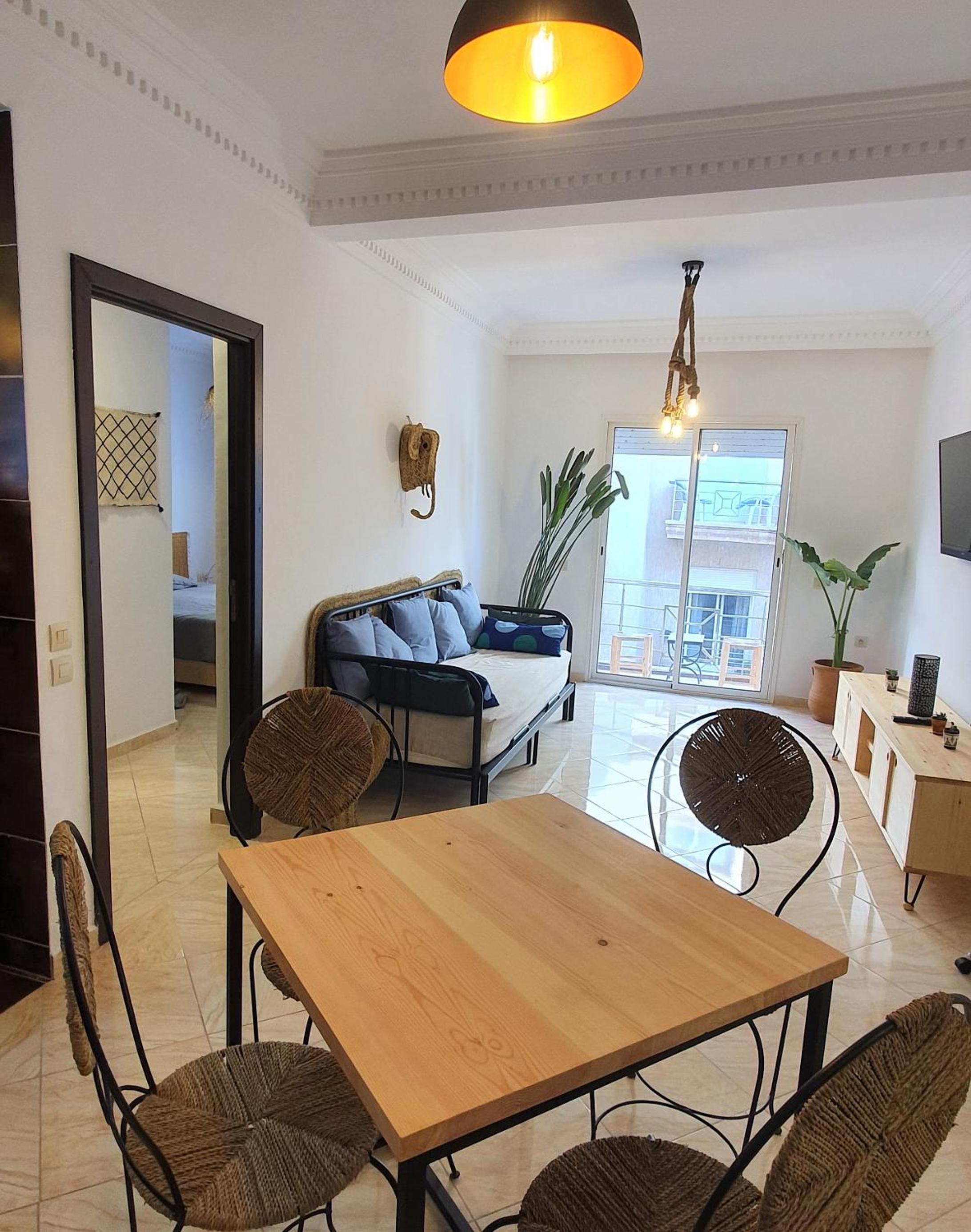 Apartment with Balcony - Photo 31