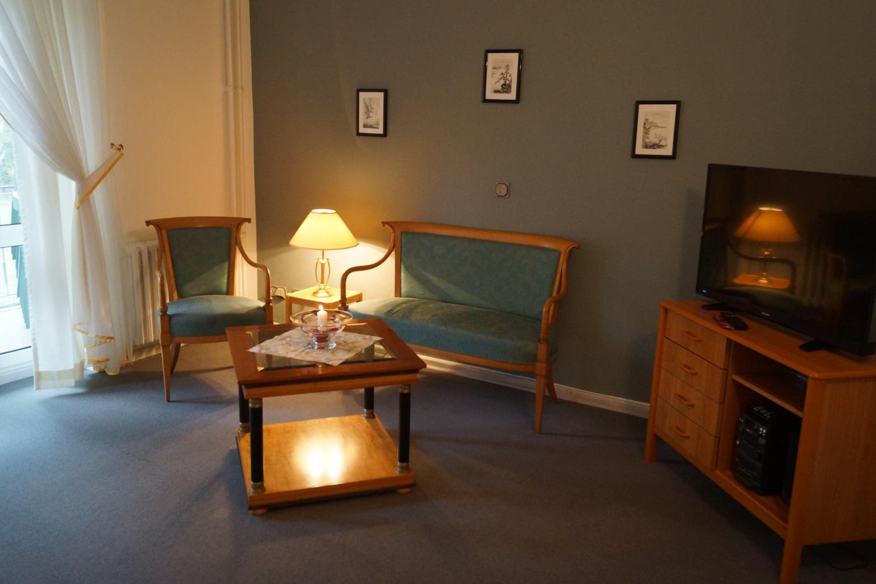 Junior Suite with Balcony photo 2