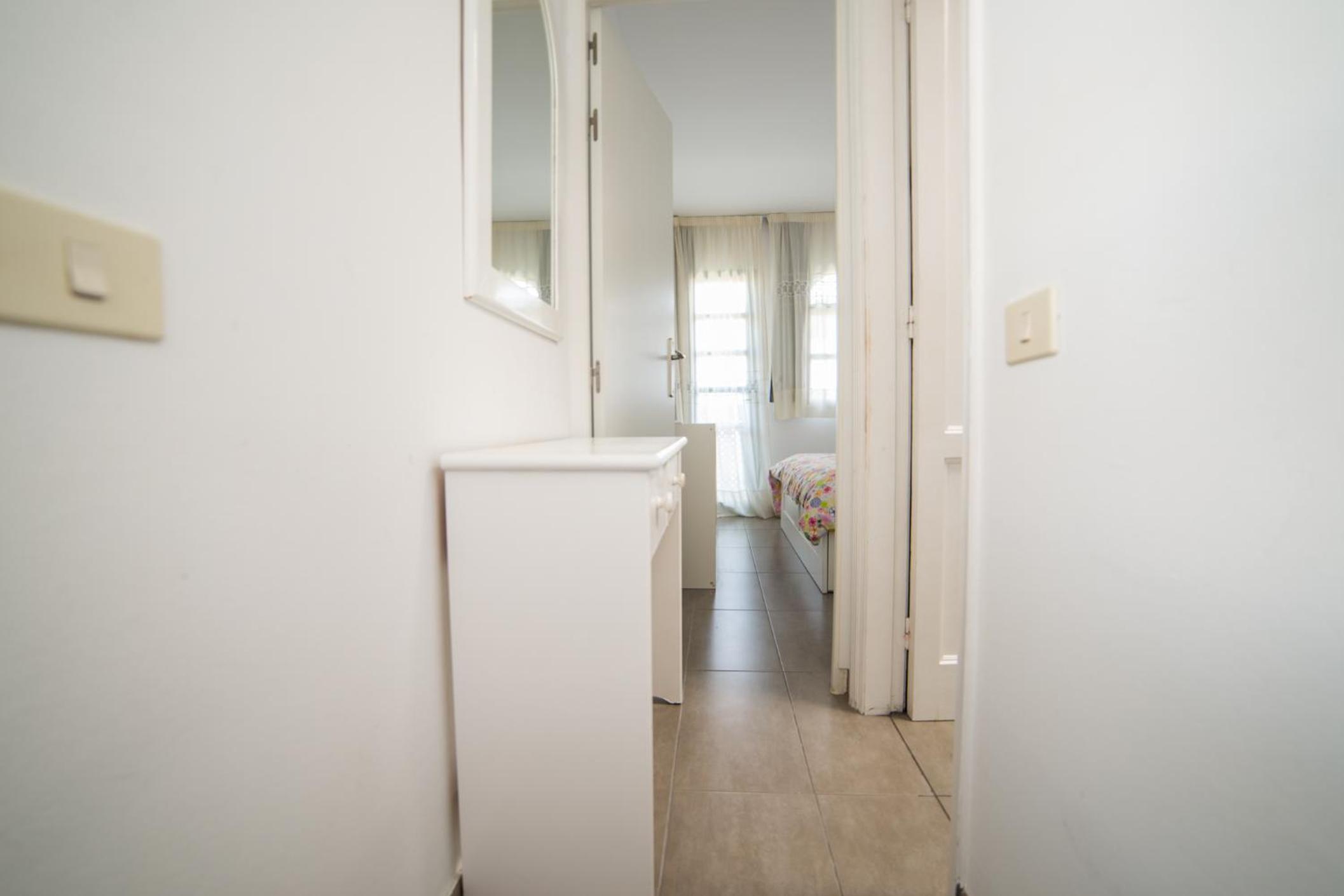 One-Bedroom House - Photo 56