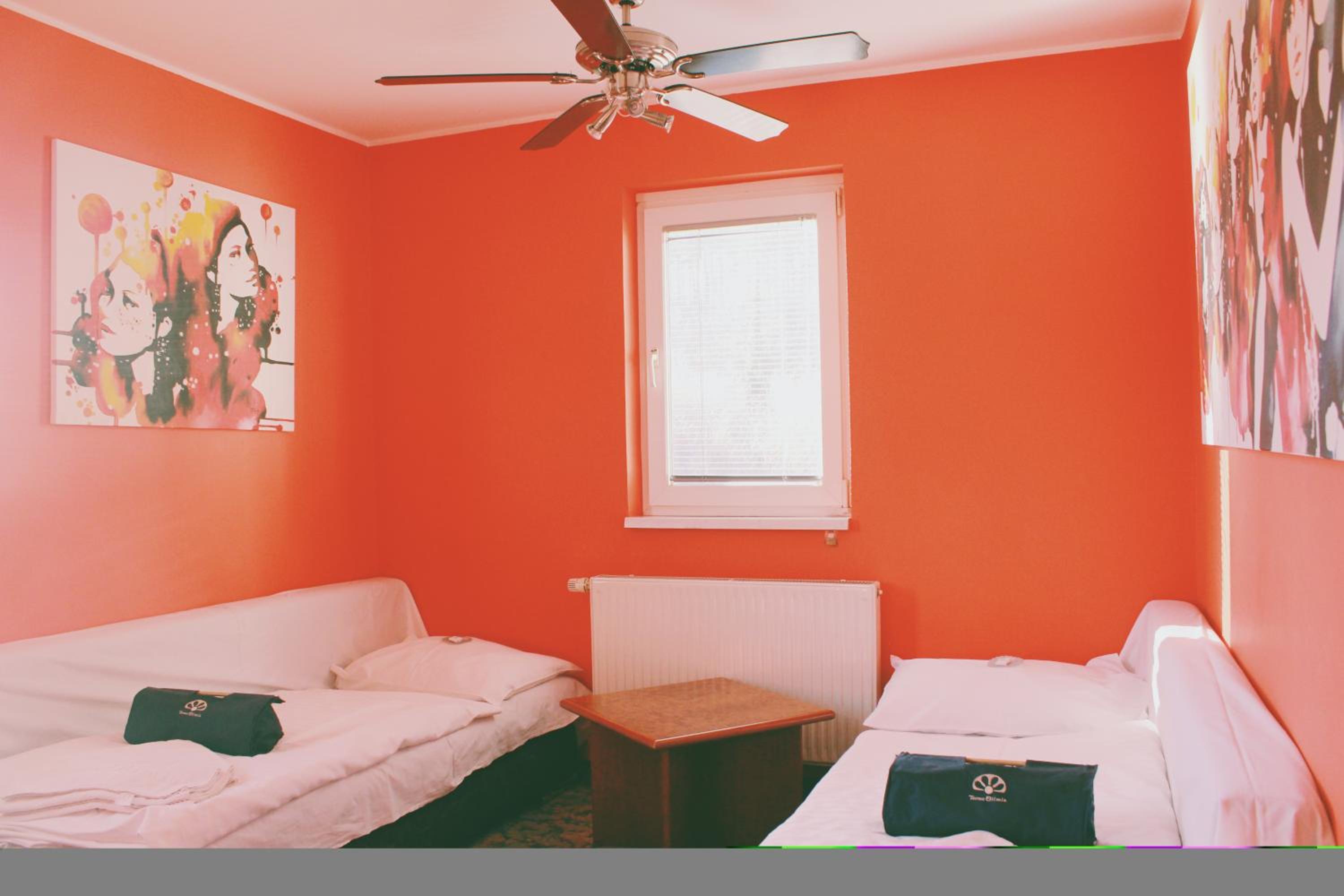 Apartment with Balcony photo 2