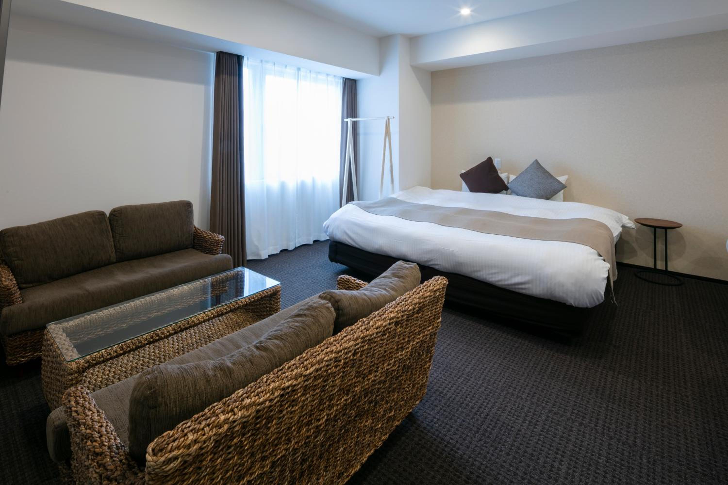 Superior King Room - Photo 8