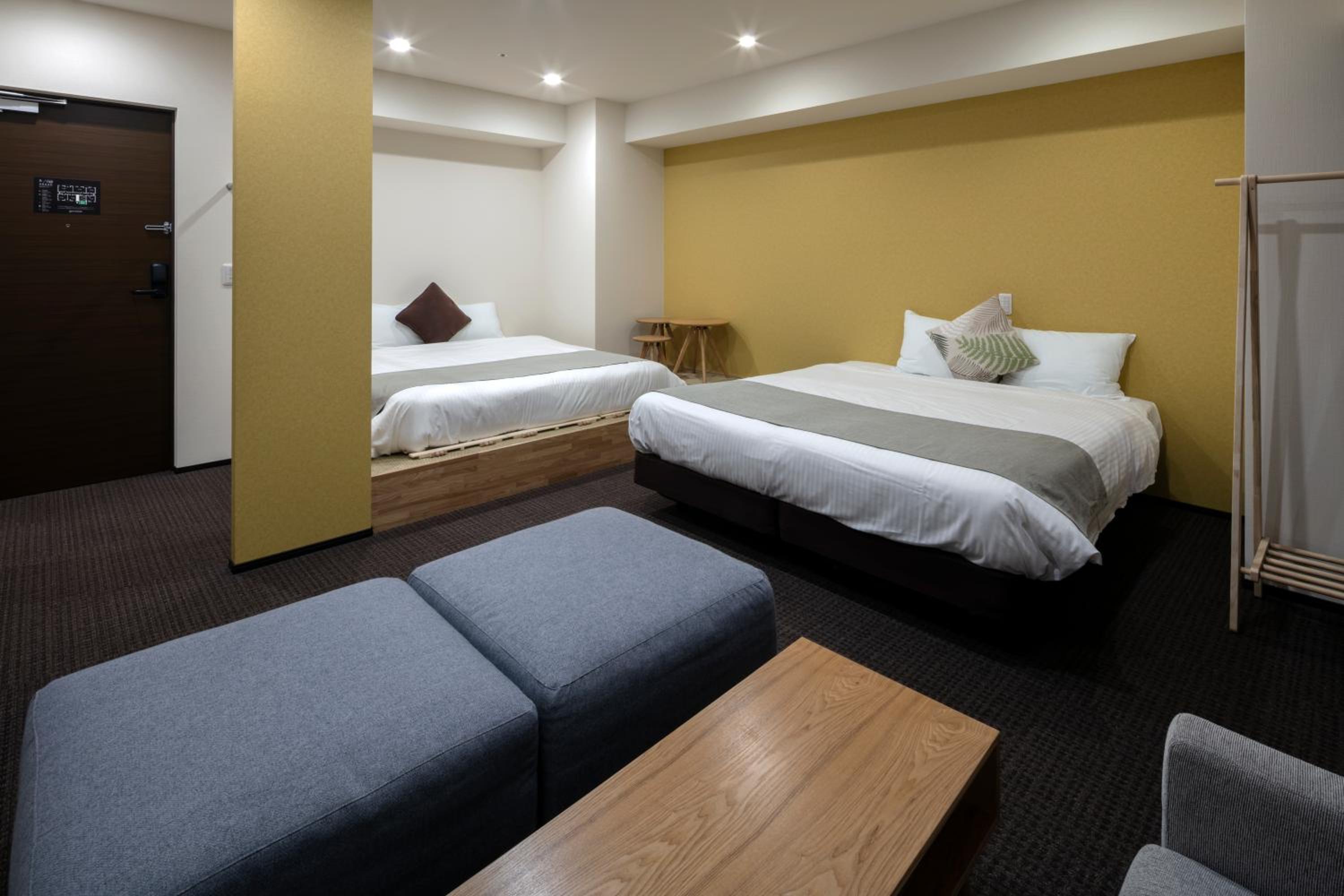 Executive Queen Room with Two Queen Beds photo 2