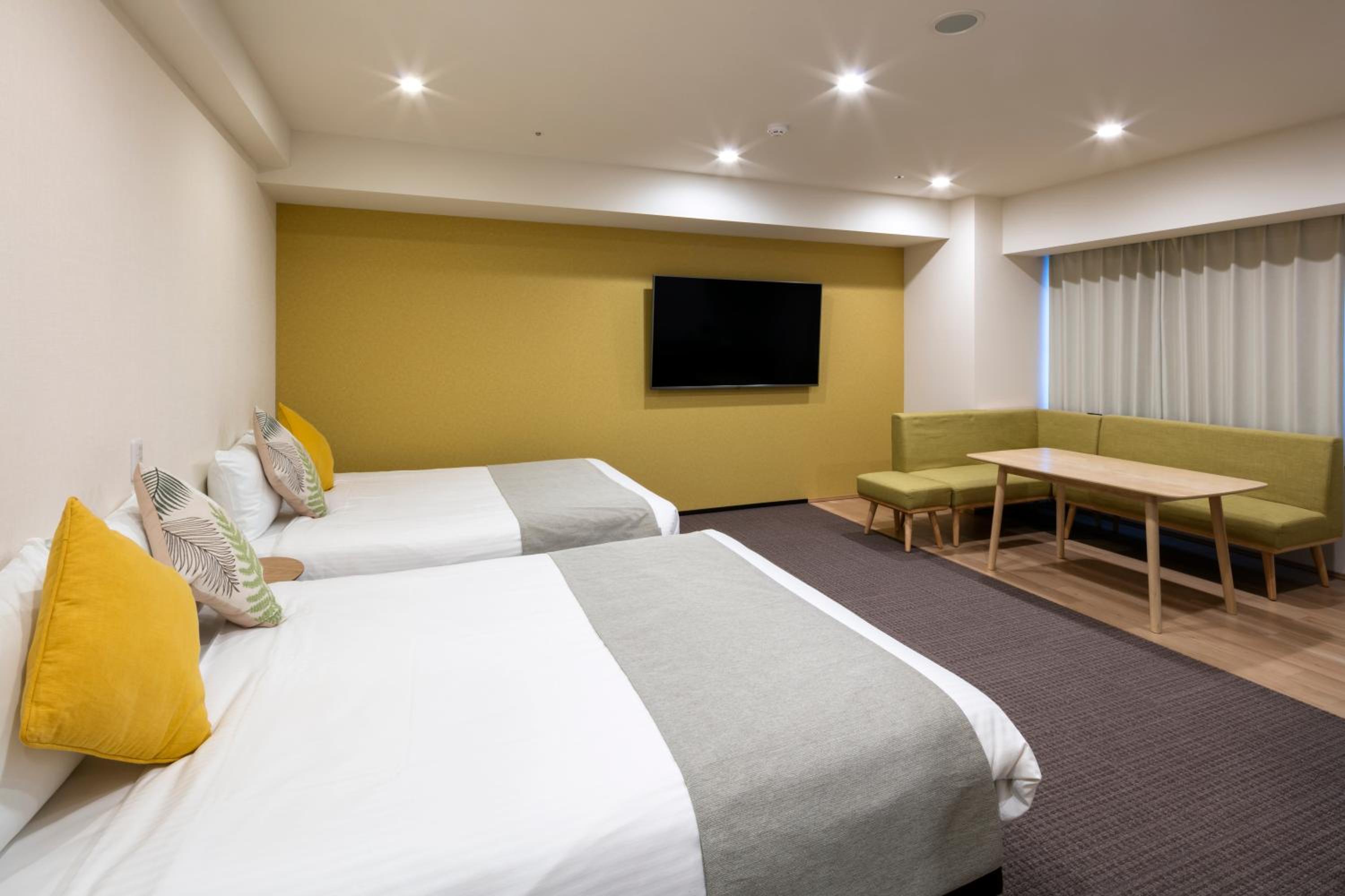 Superior Suite - Photo 17